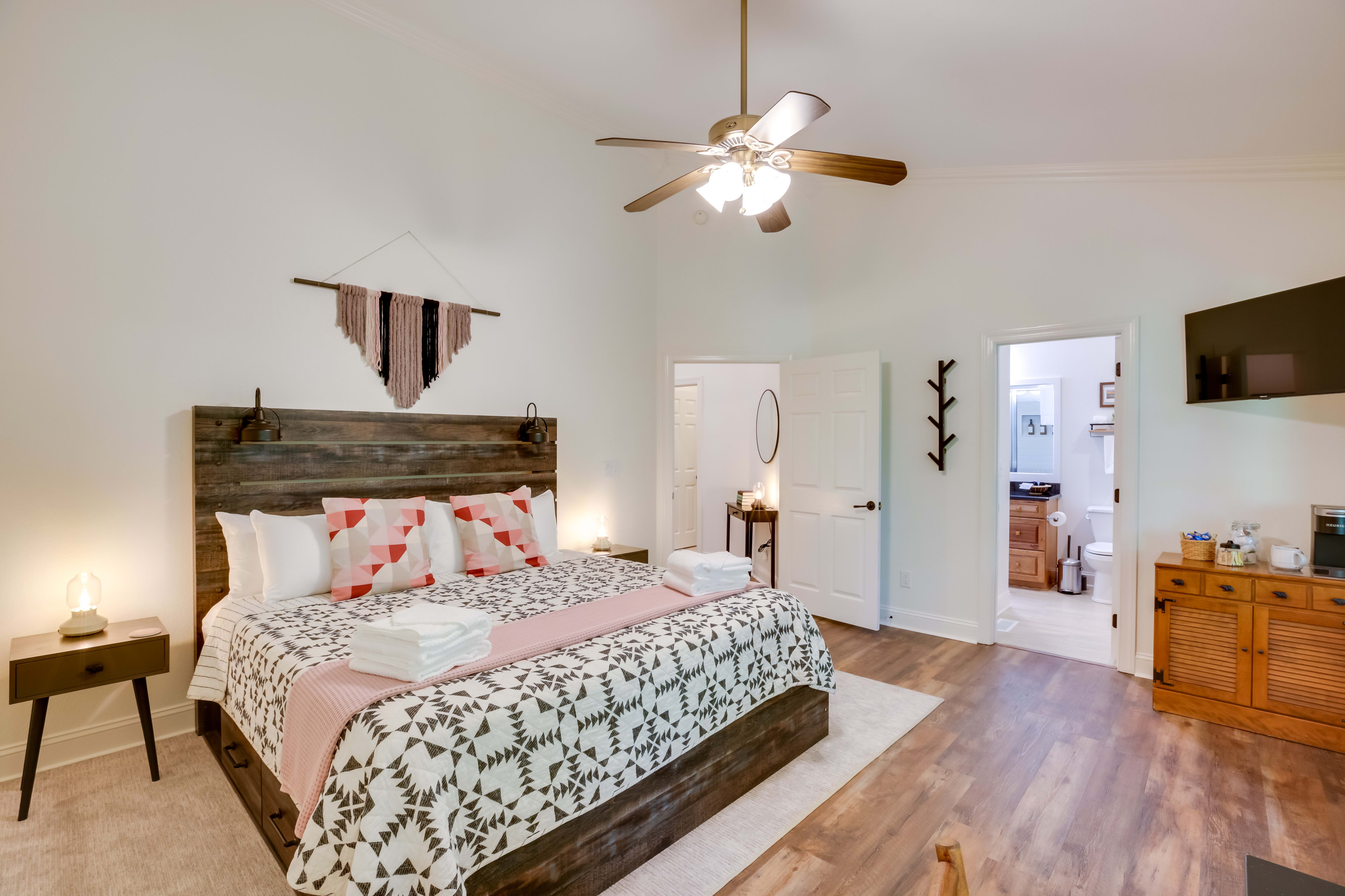 Bedroom 1 | King Bed | Linens & Towels | Smart TV | Desk | En-Suite Bathroom