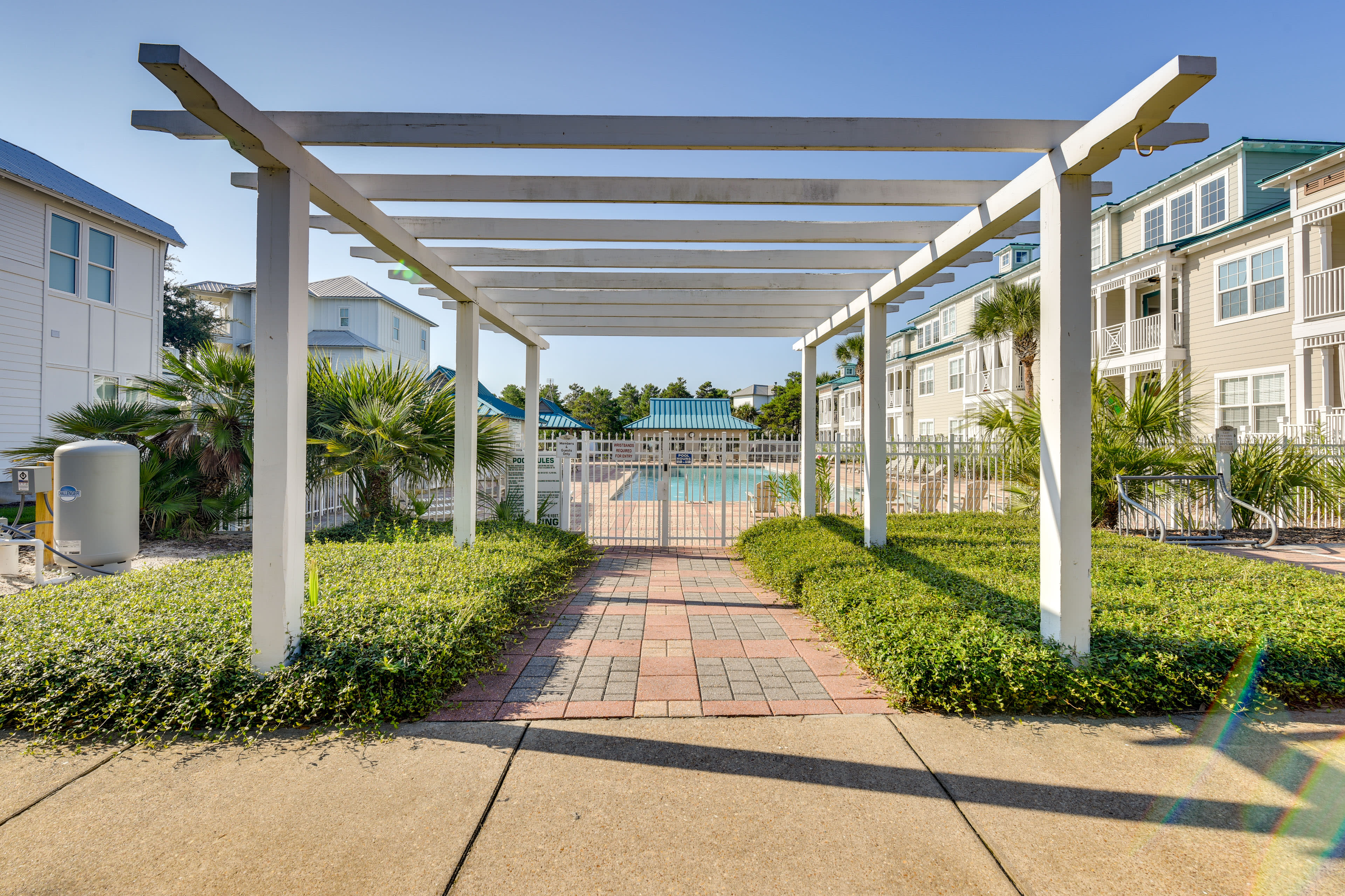 Community Outdoor Pool