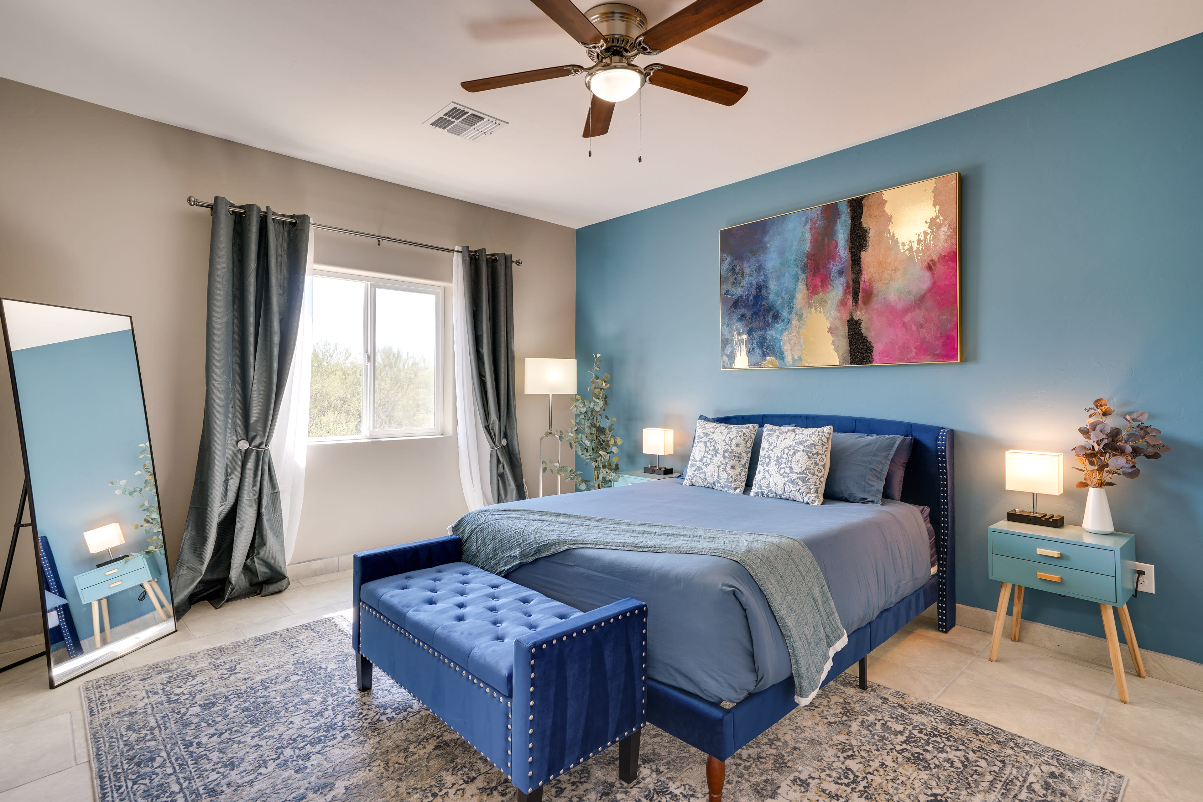 Bedroom 2 | Queen Bed | Smart TV | Linens Provided