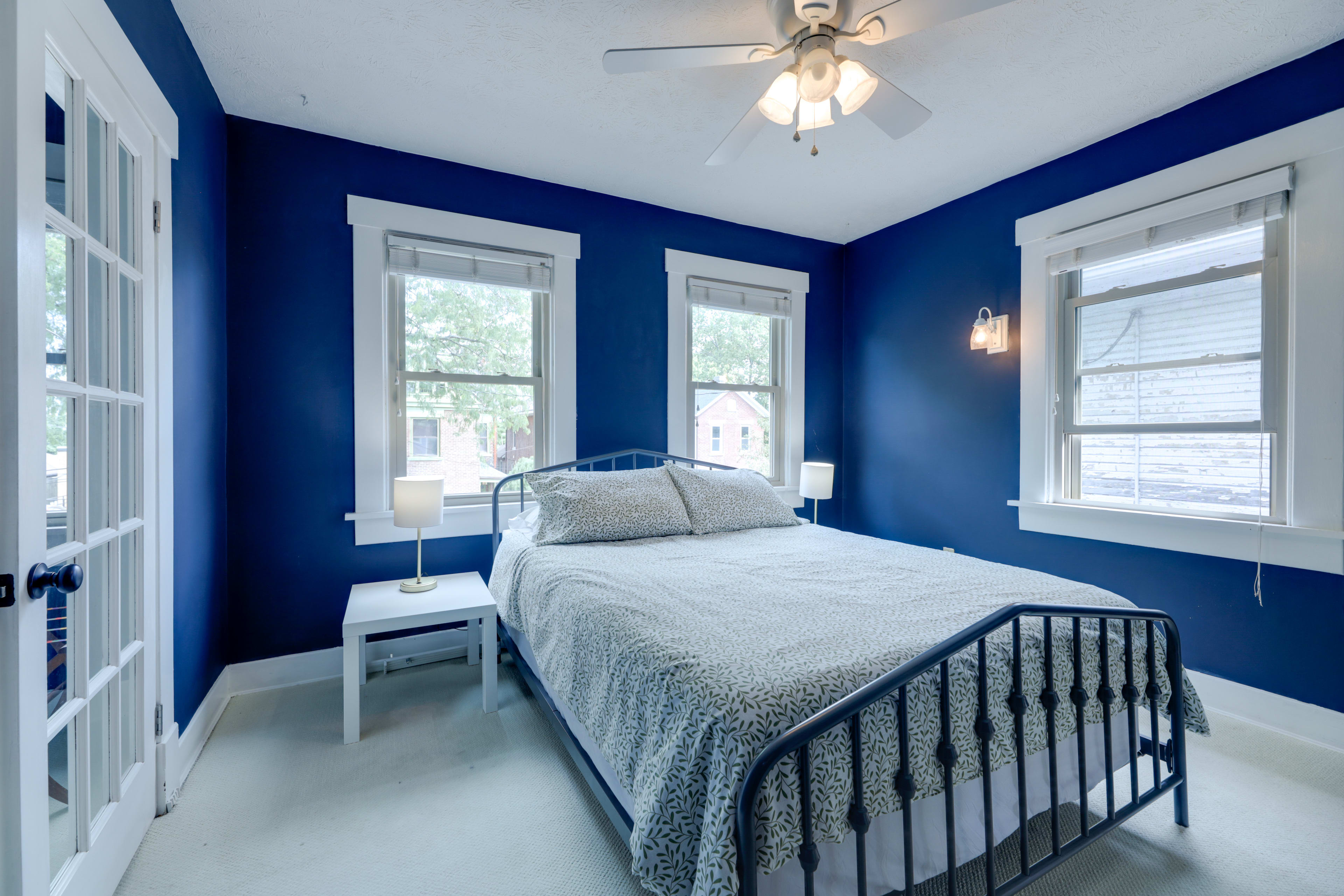 Bedroom 1 | Queen Bed | 2nd Floor | Linens Provided | Walk-In Closet