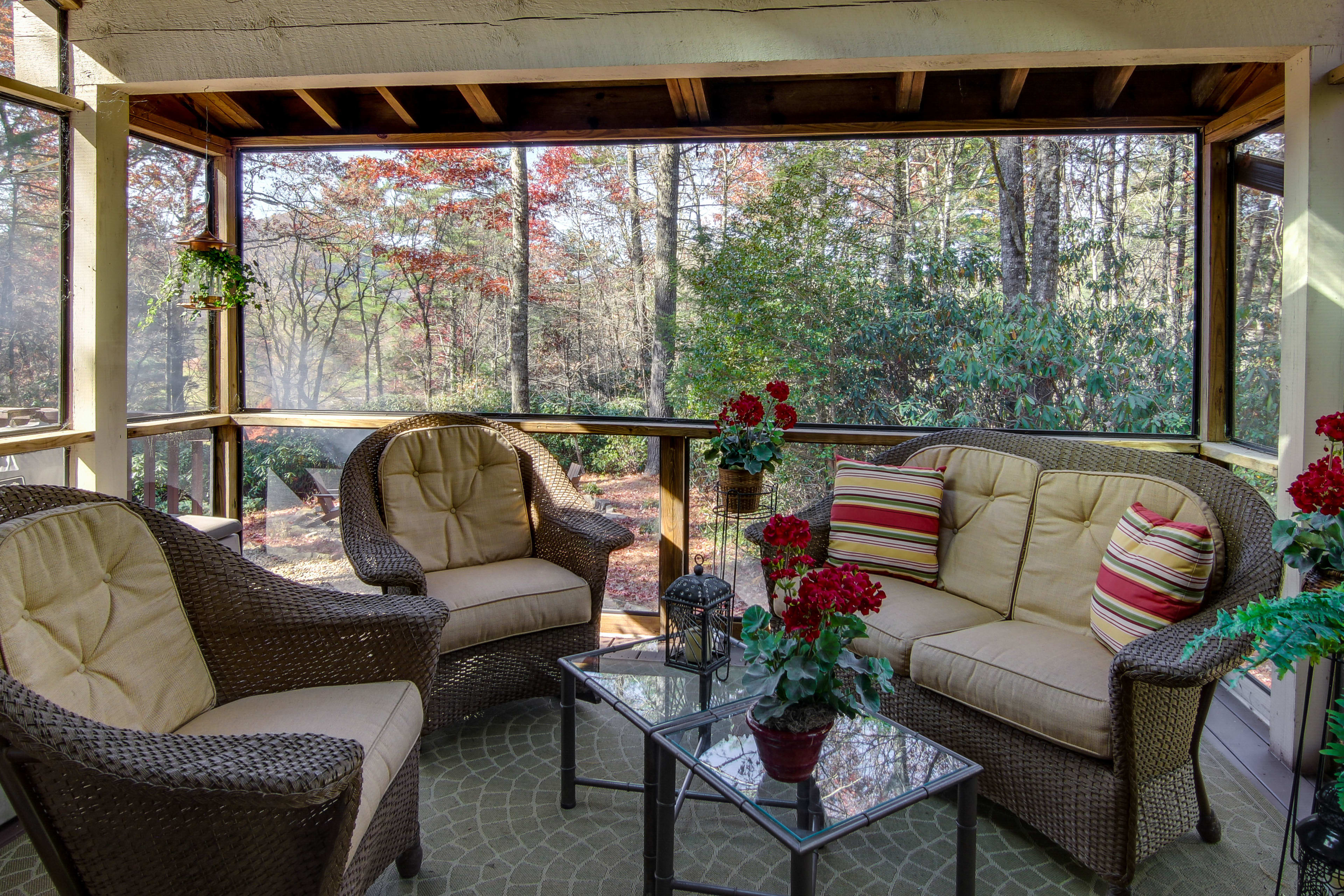 Screened-In Porch