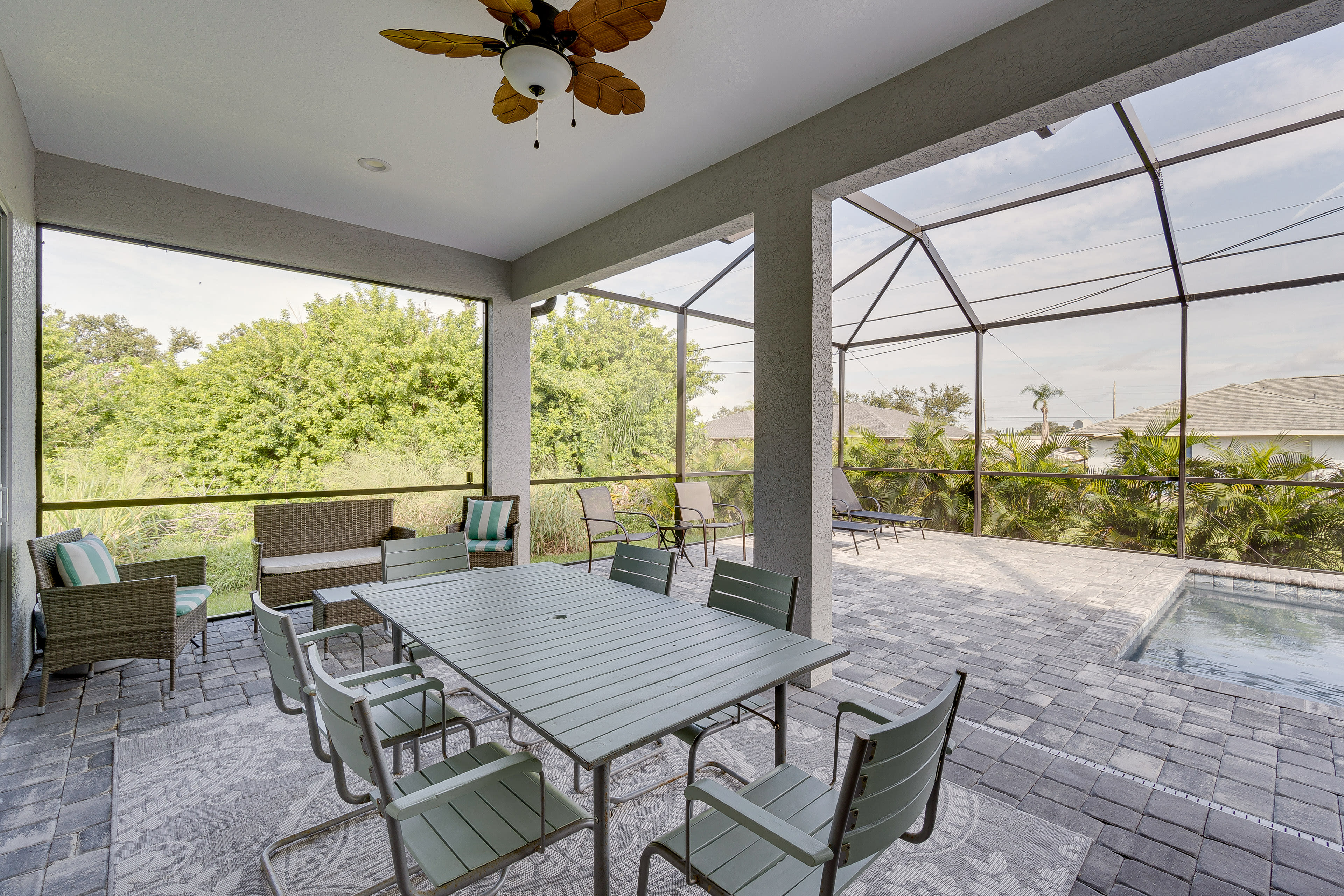 Covered Patio | Outdoor Dining Area