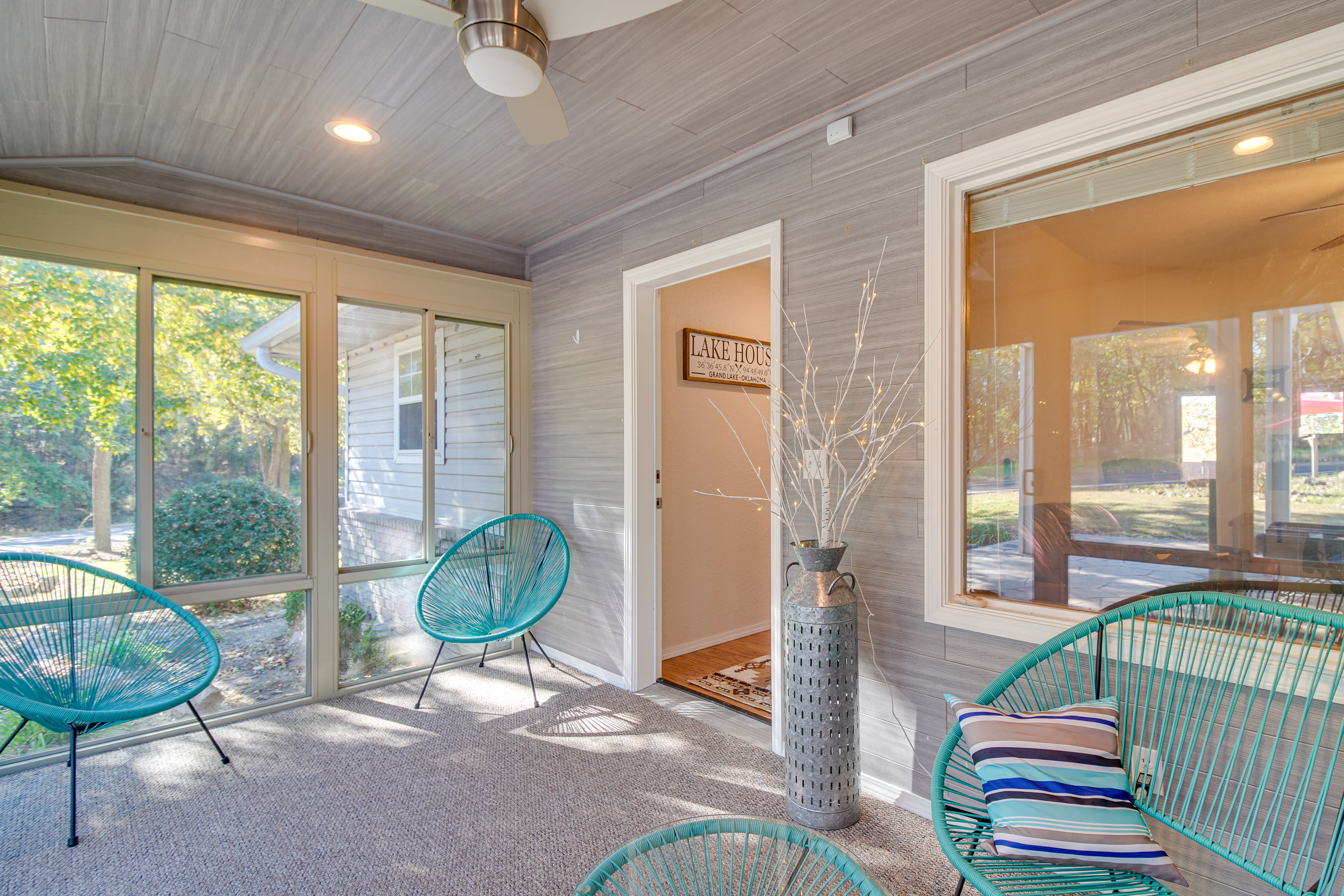 Front Sunroom | Outdoor Seating