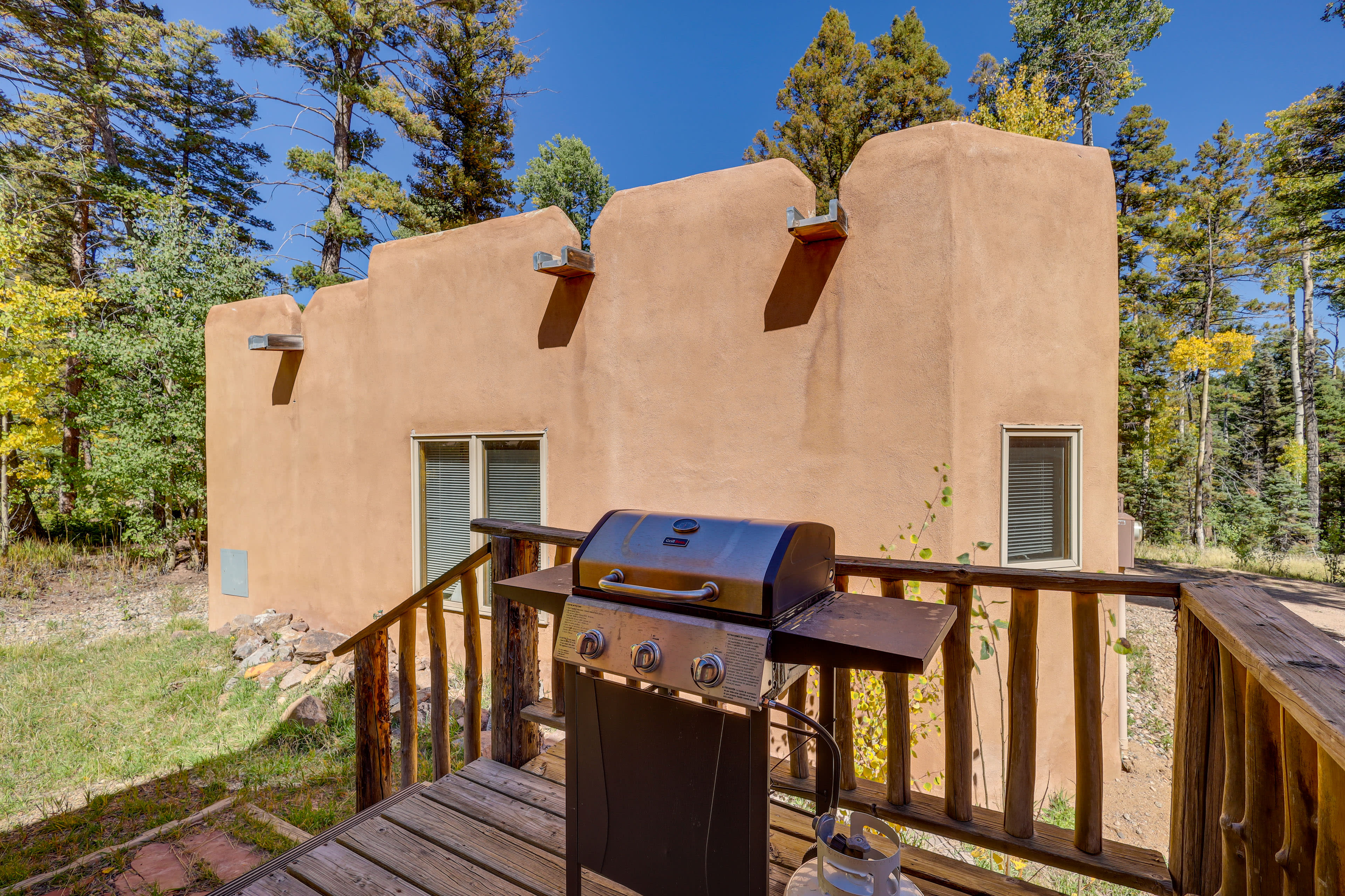 Private Deck | Gas Grill