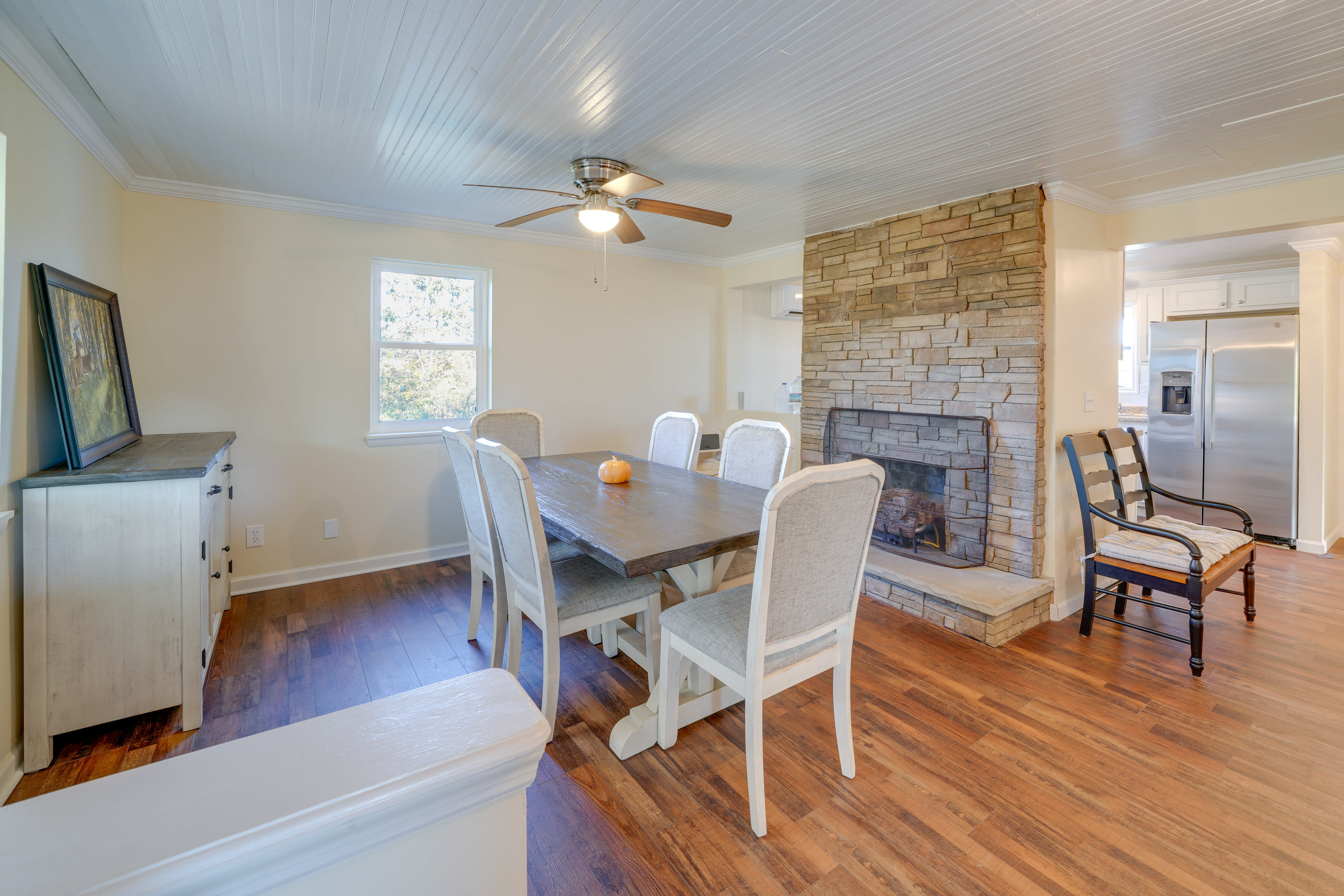 Dining Room | Gas Fireplace