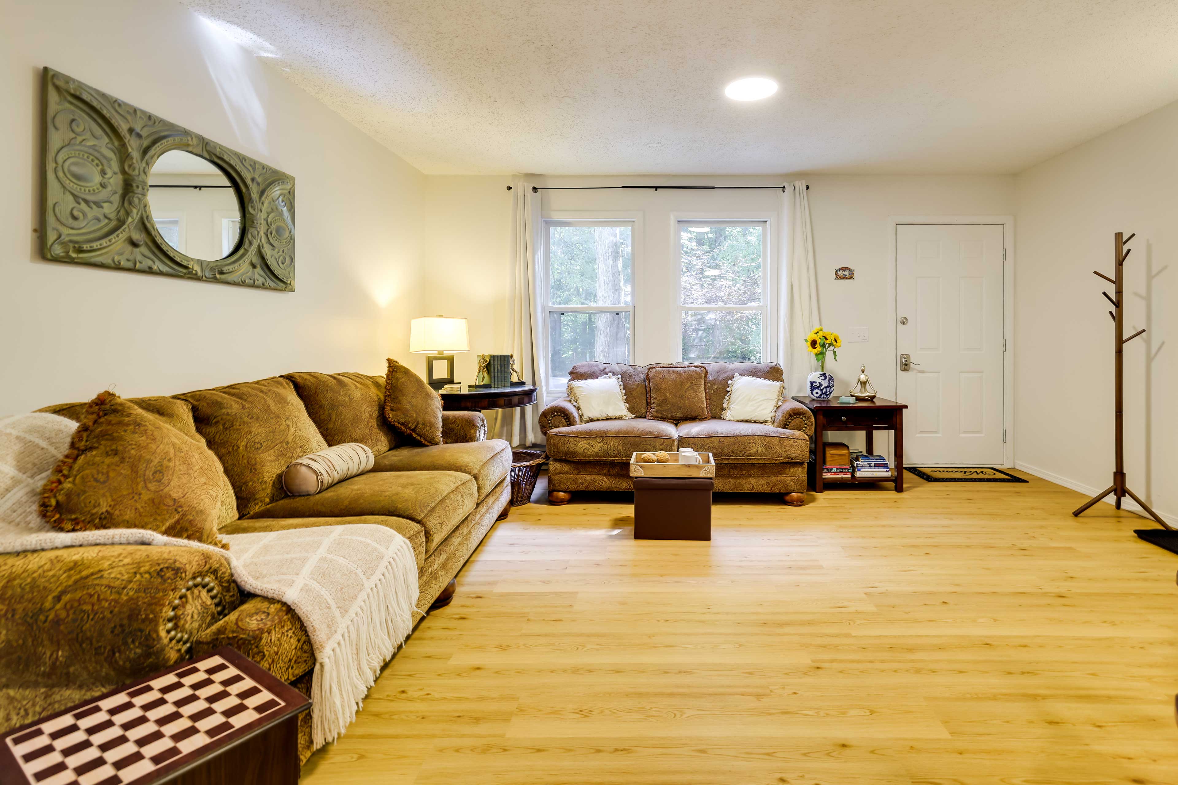 Living Room | Main Floor | Smart TV | Baseboard Heating