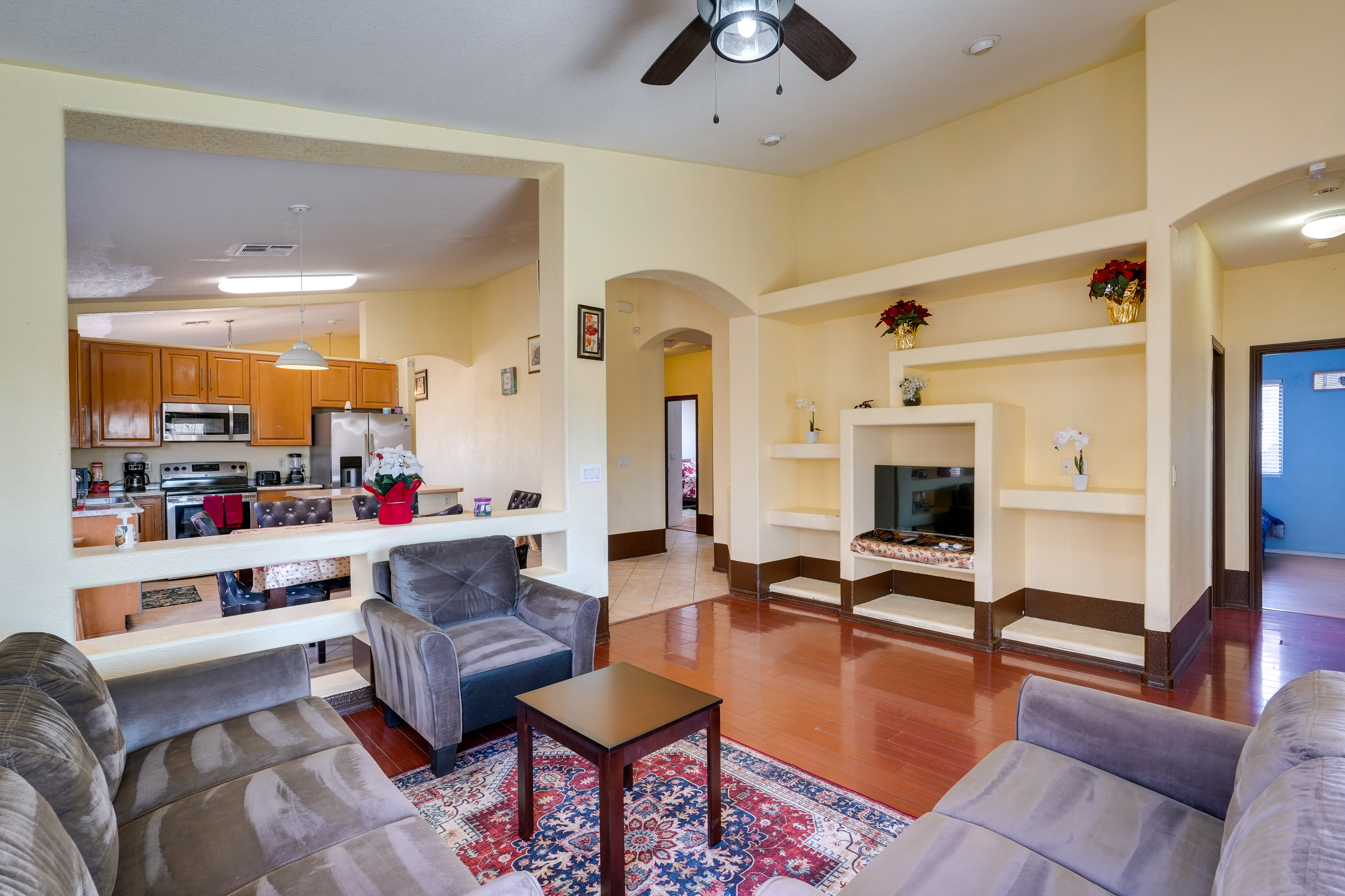 Living Room | Single-Story House | In-Unit Laundry | 8 Mi to State Farm Stadium