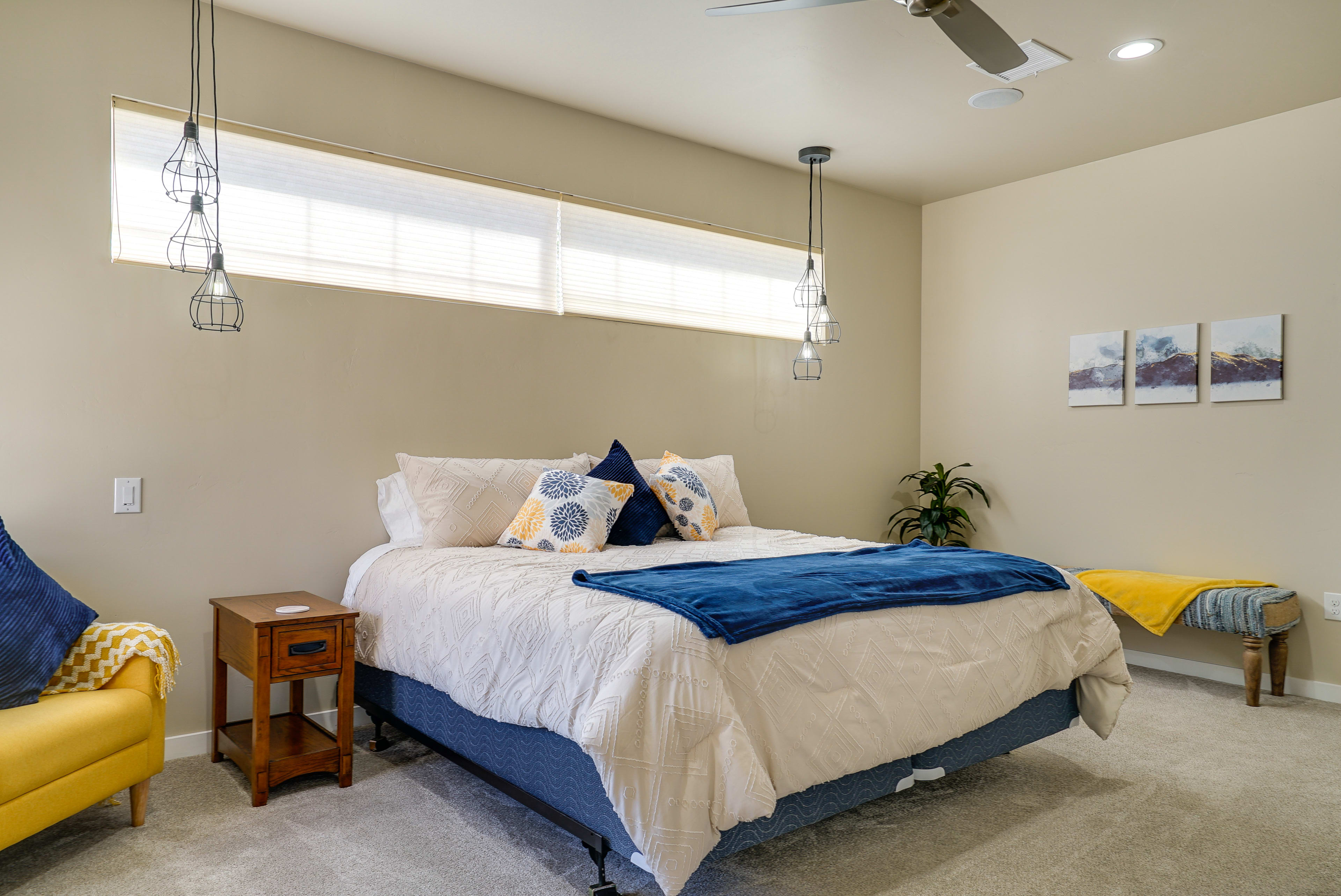 Bedroom 1 | King Bed | Linens & Towels | Smart TV | En-Suite Bathroom
