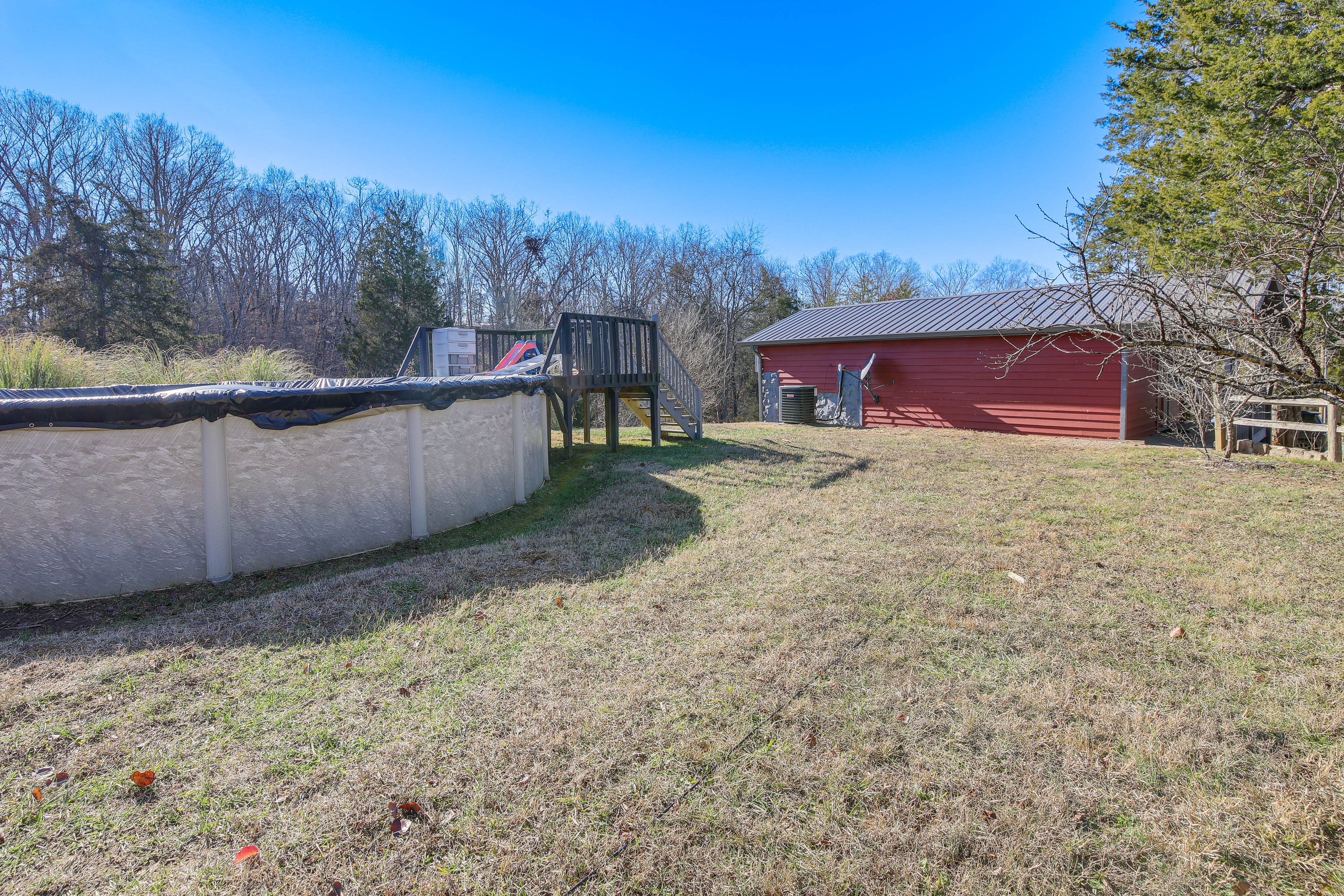 Shared Amenities | Seasonal Above-Ground Pool