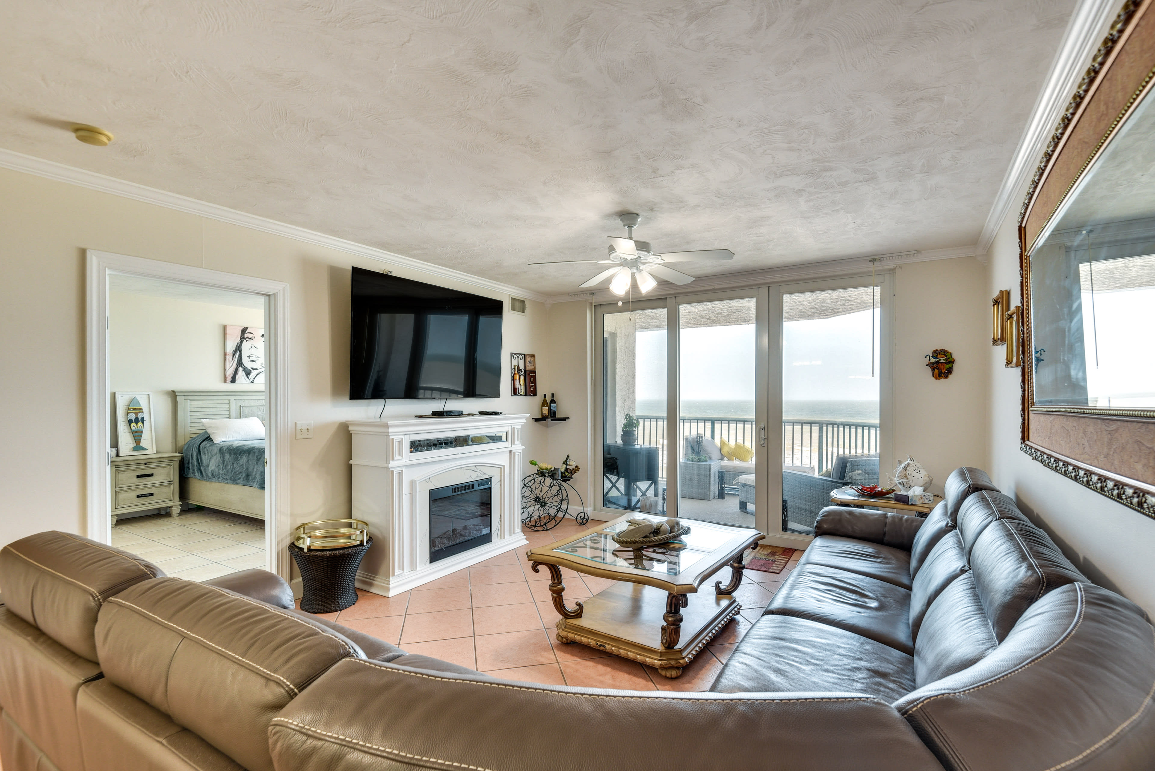 Living Room | Electric Fireplace | Flat-Screen TV | Ocean Views | Free WiFi