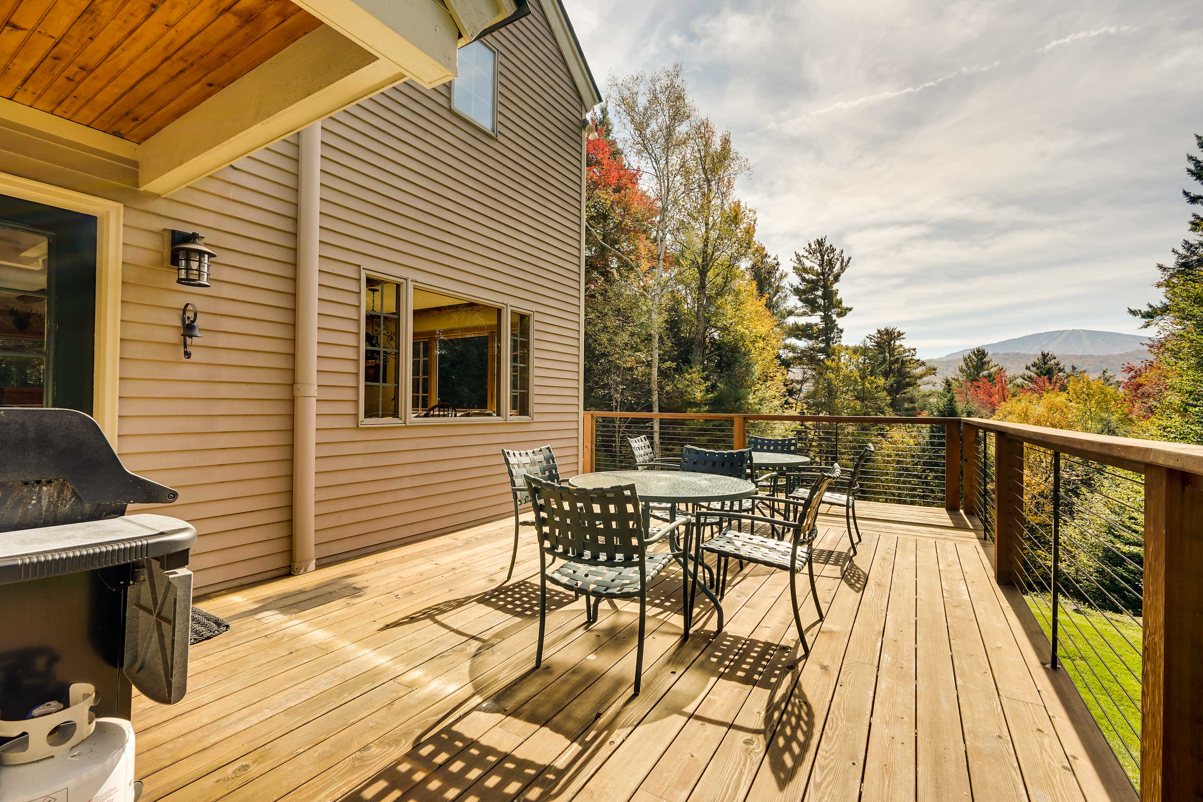 Furnished Deck | Outdoor Dining | Gas Grill