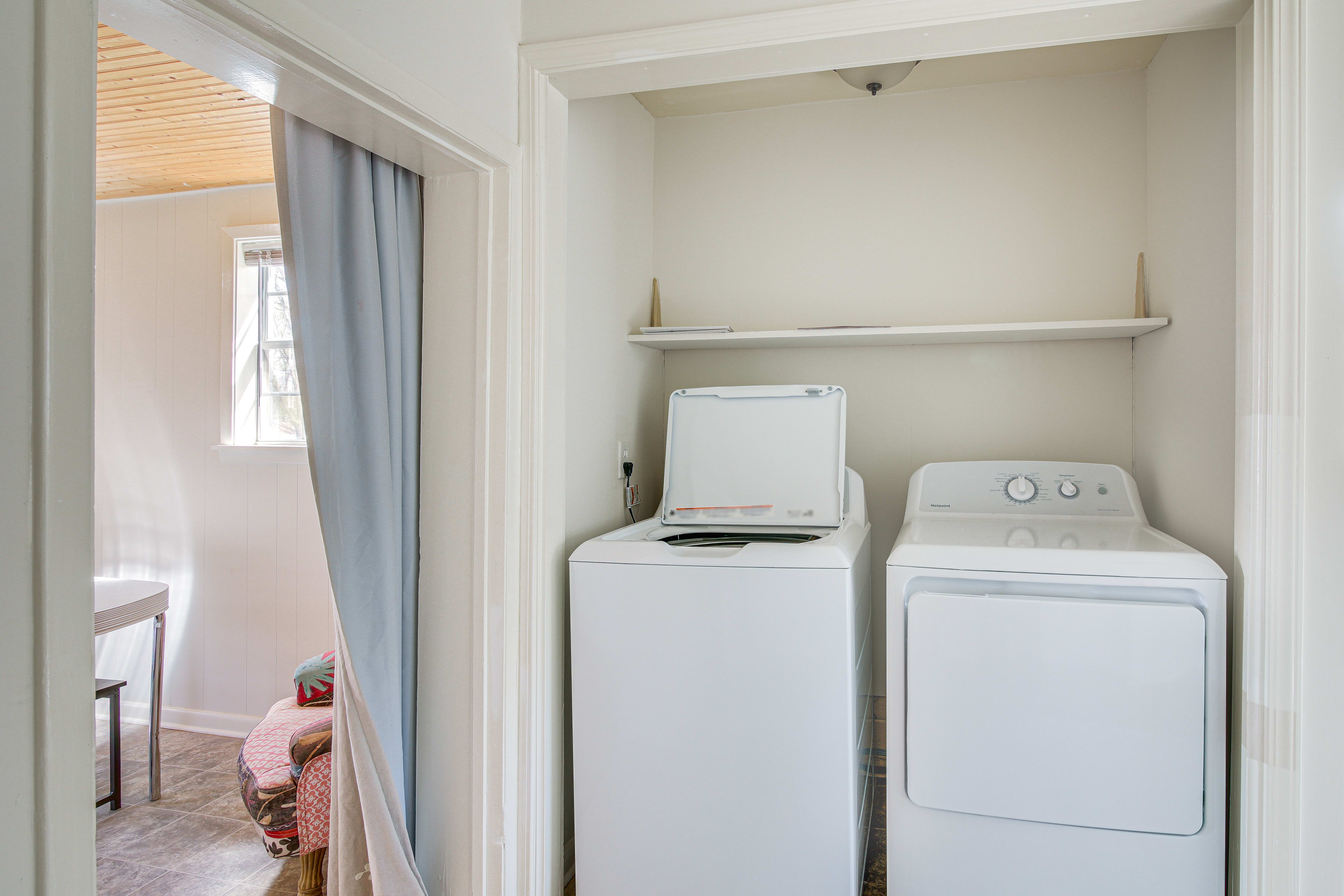 Laundry Closet | Washer + Dryer