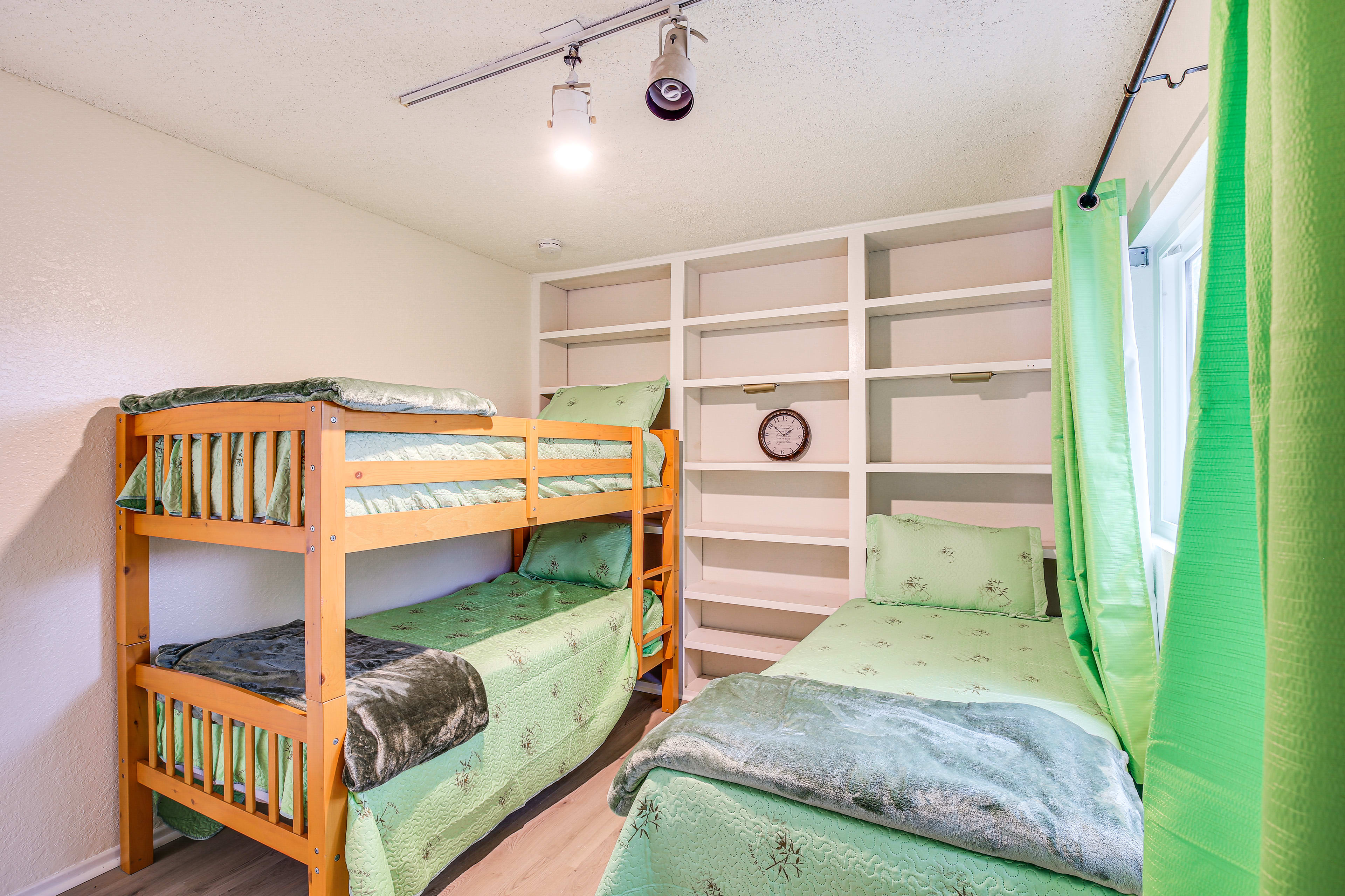 Bedroom 4 | 1st Floor | Twin Bunk Bed | Twin Bed