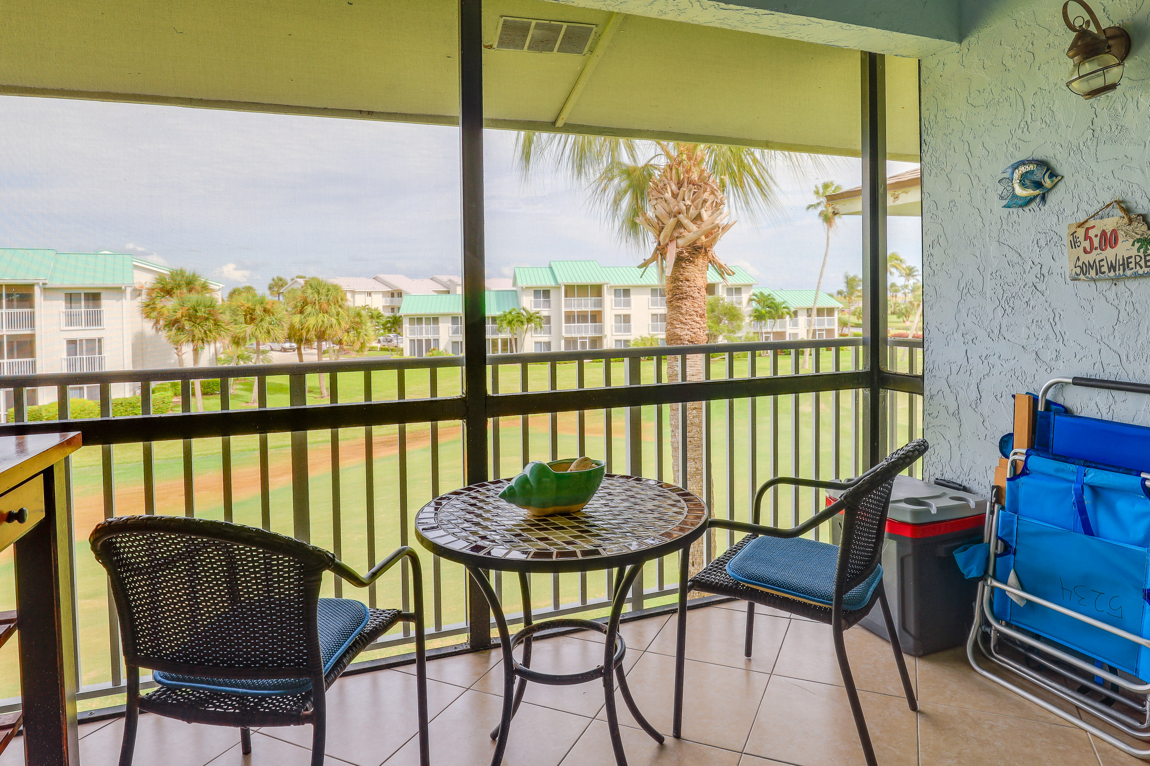 Screened Balcony | Golf Course View | Walk to Private Community Beach