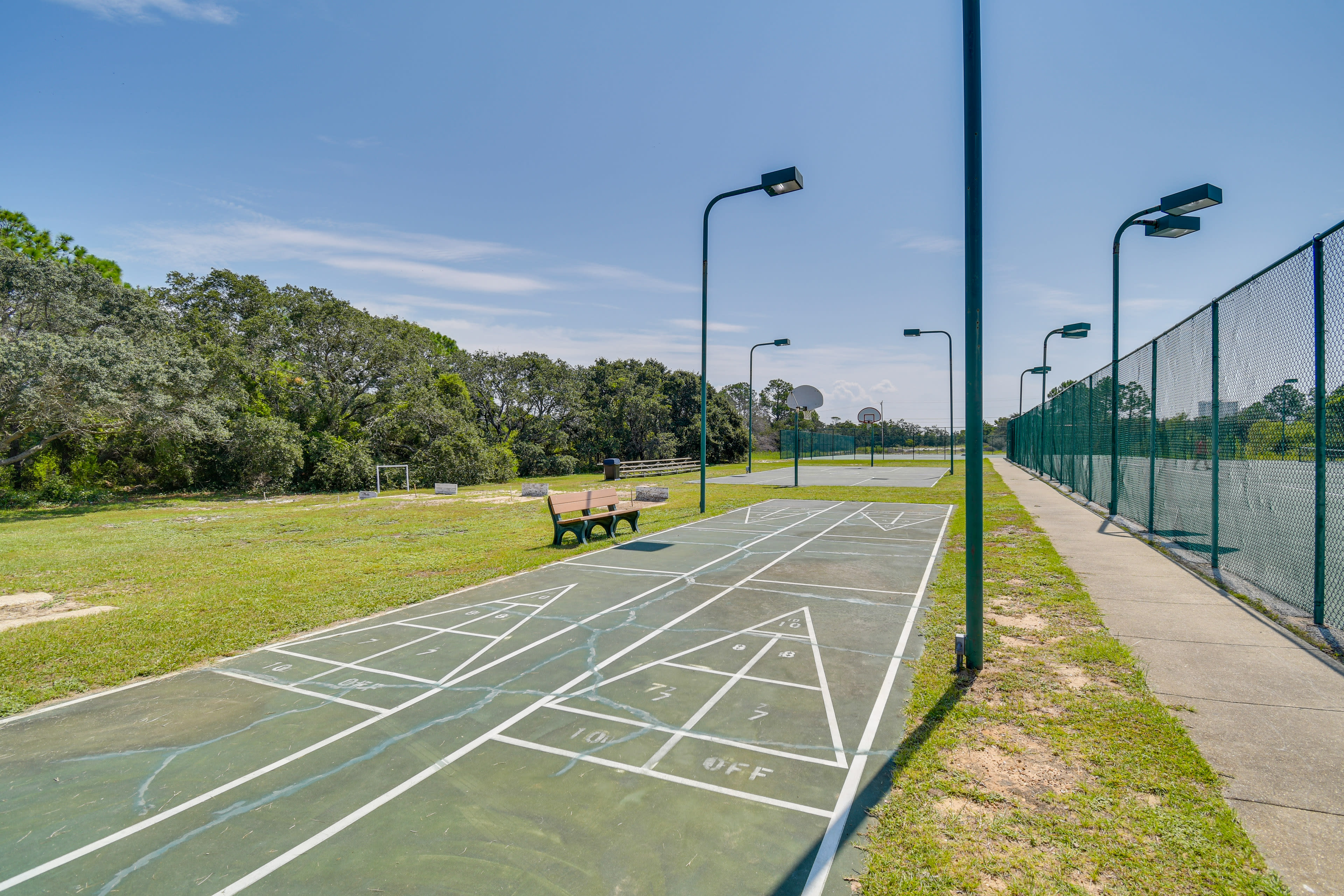 Shuffleboard | Horseshoes