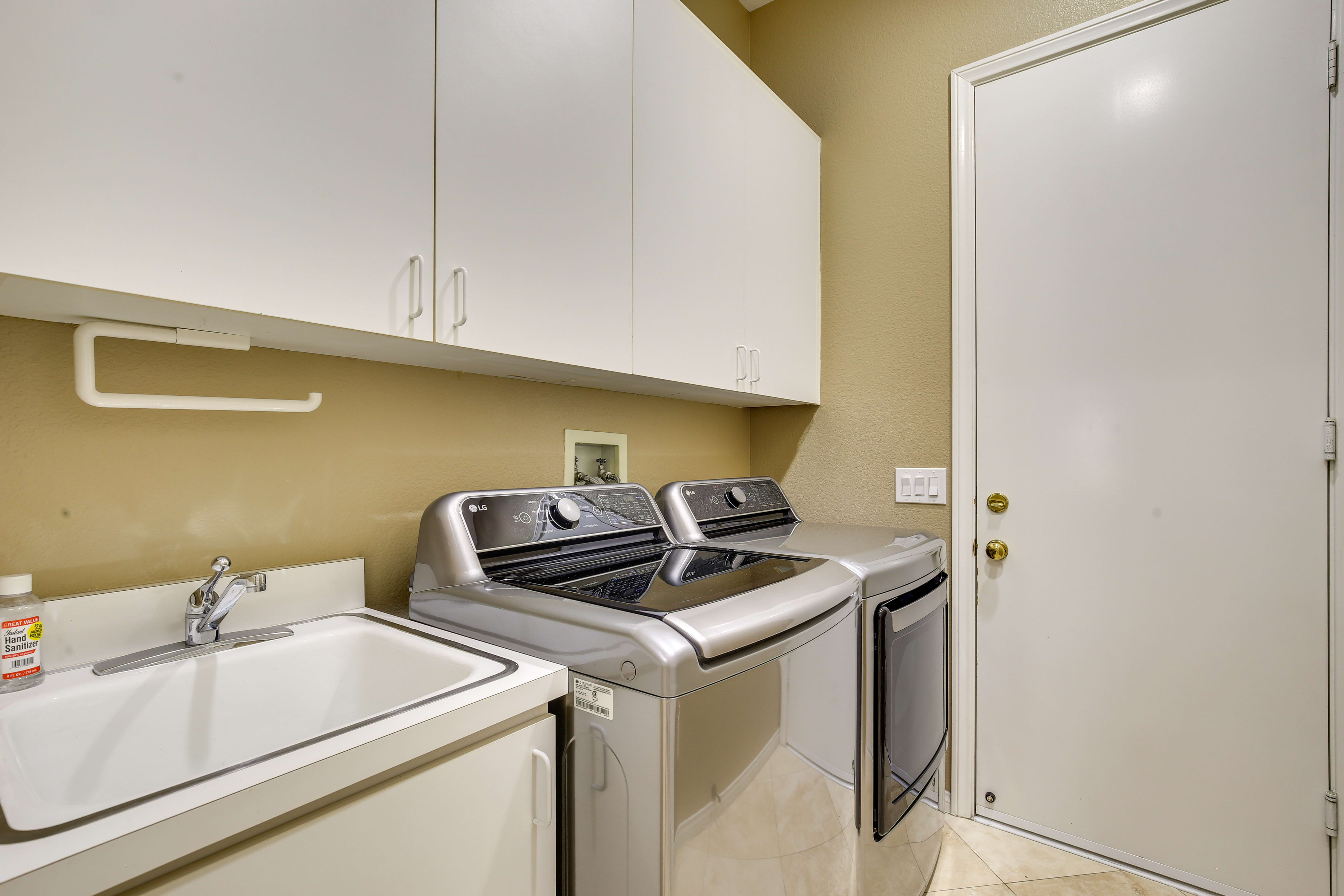 Laundry Room | Washer + Dryer