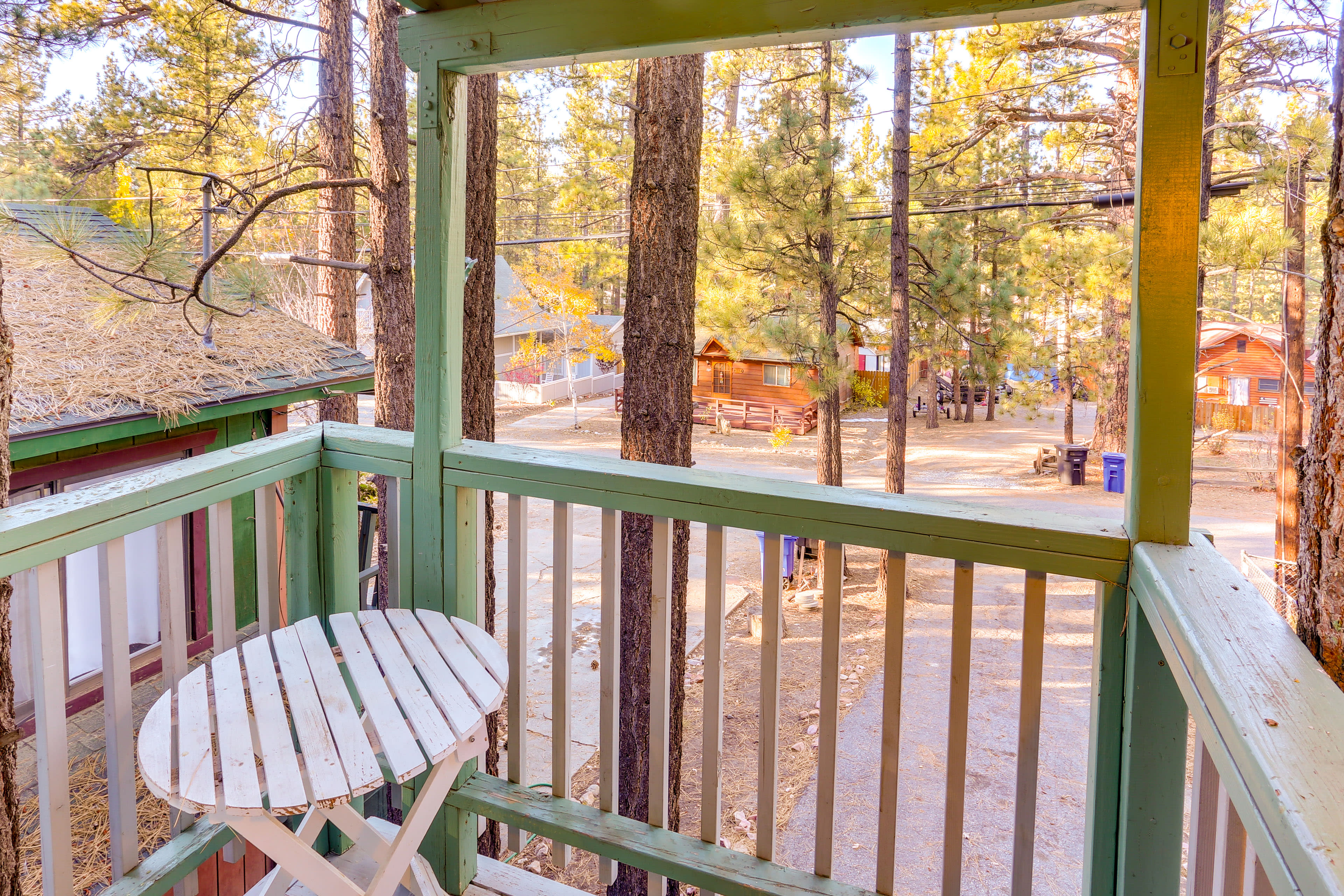 Balcony | Outdoor Seating & Dining