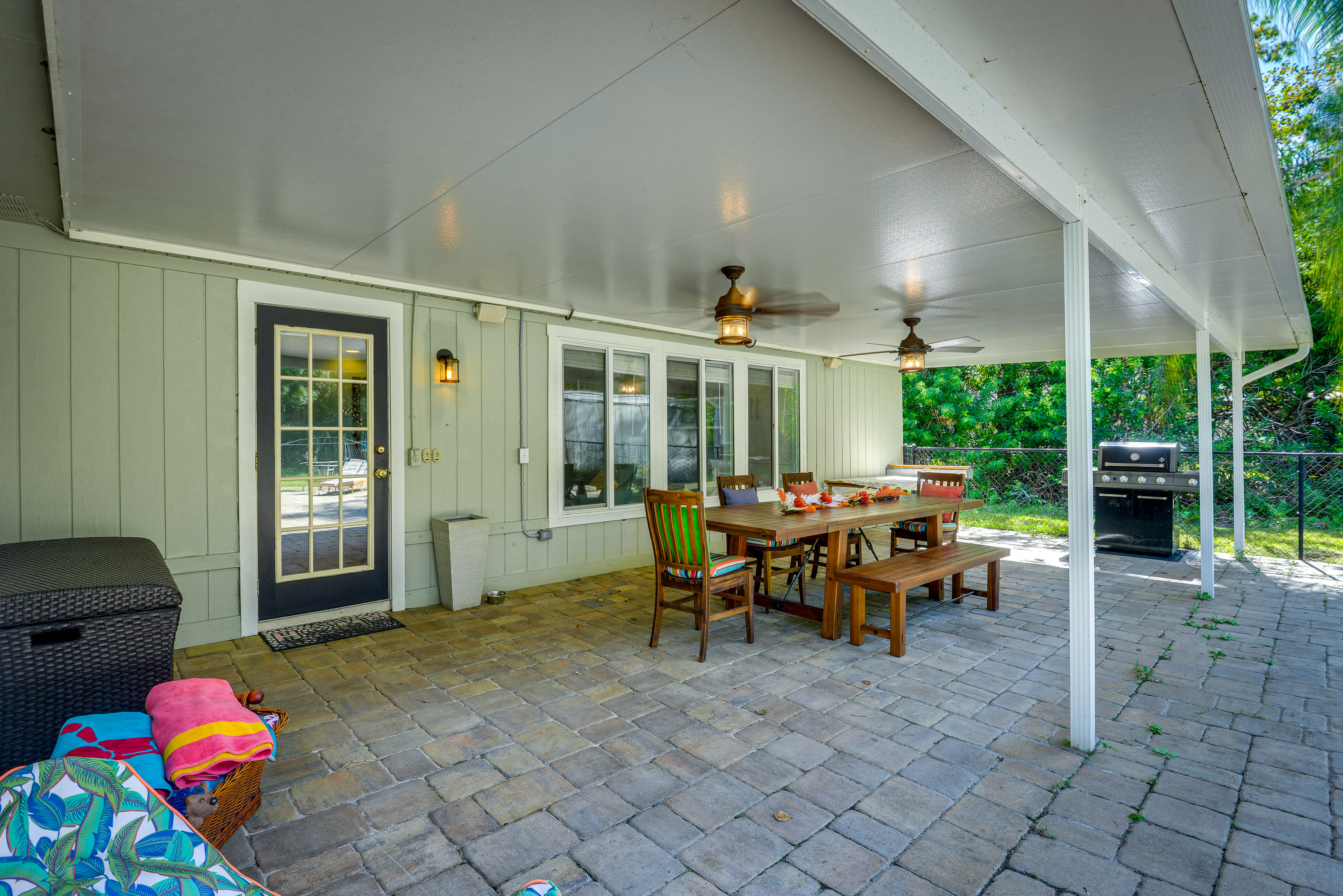 Covered Patio | Outdoor Dining | Gas Grill