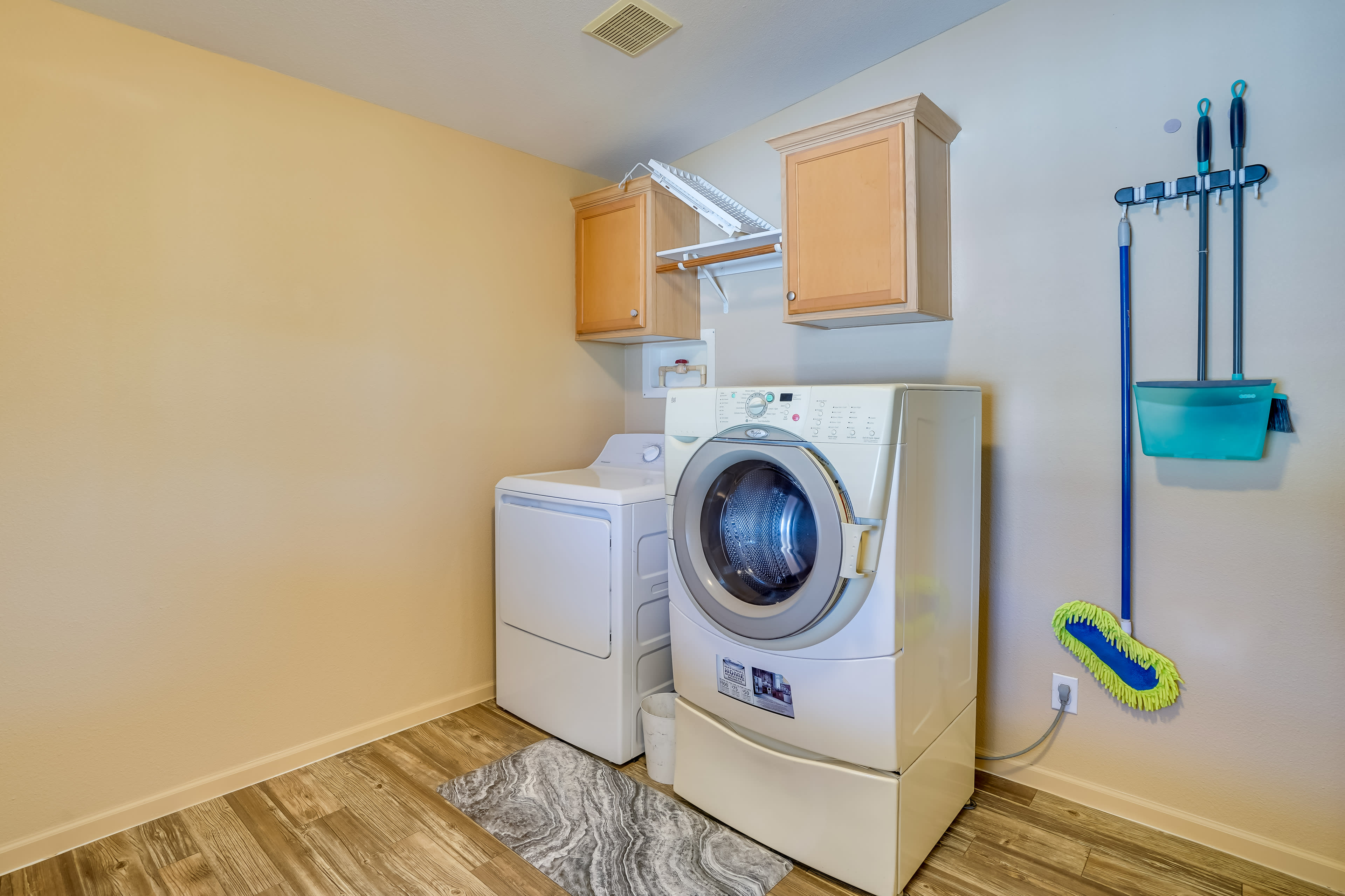 Laundry Area | Detergent Provided