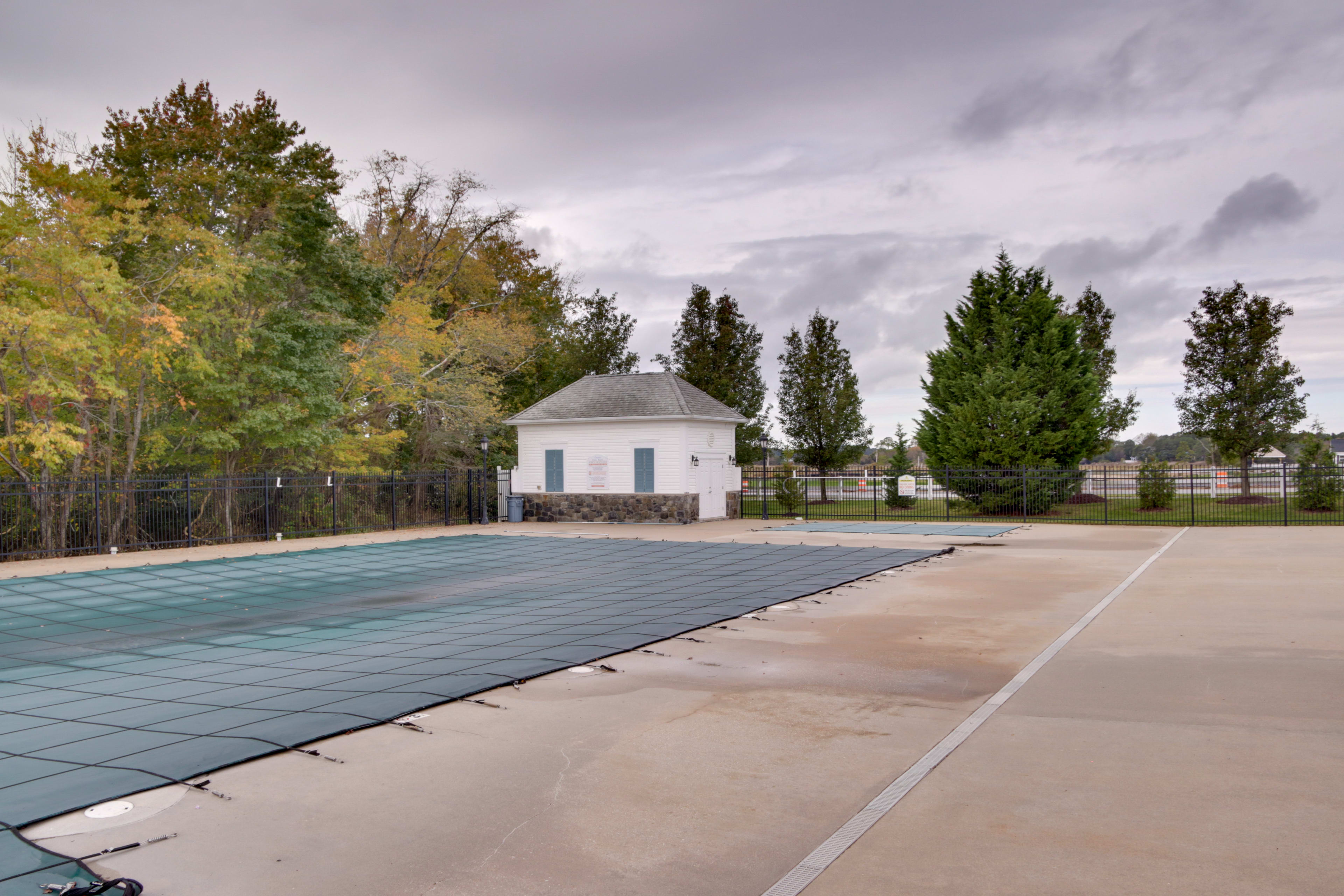 2 Community Outdoor Pools | Basketball, Tennis & Pickleball Courts