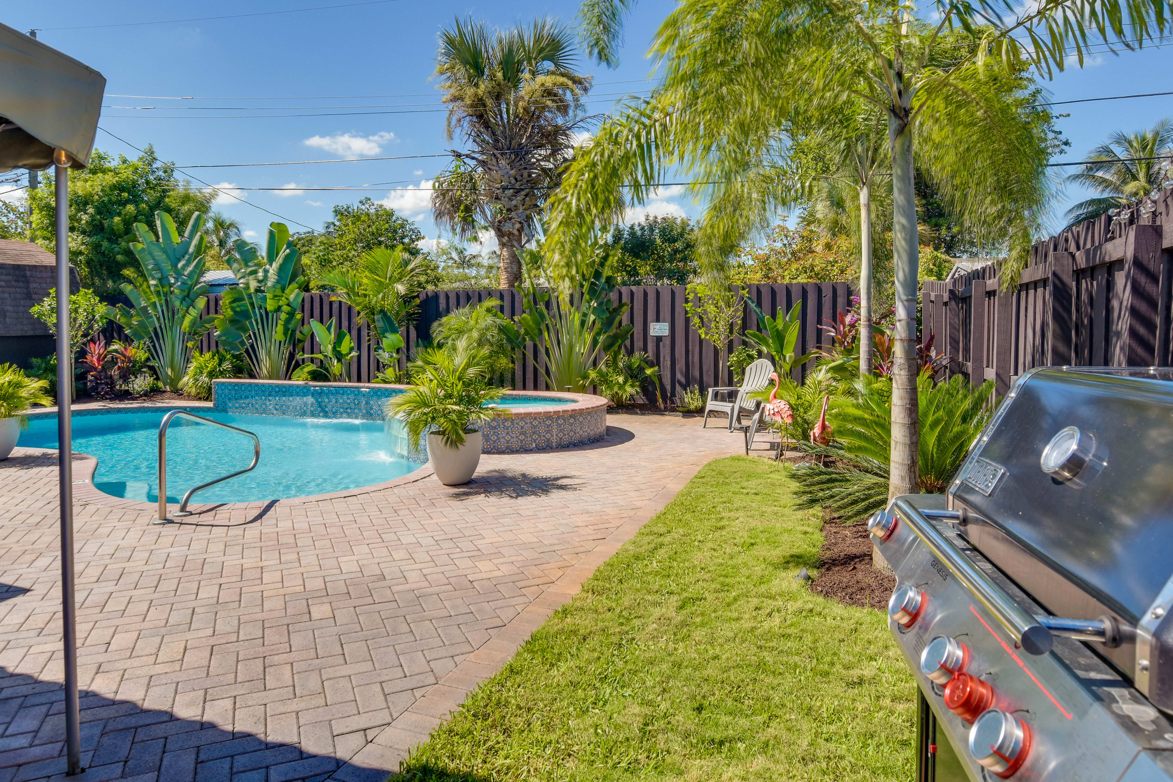 Private Backyard | Pool | Hot Tub | Gas Grill | Lounge Chairs