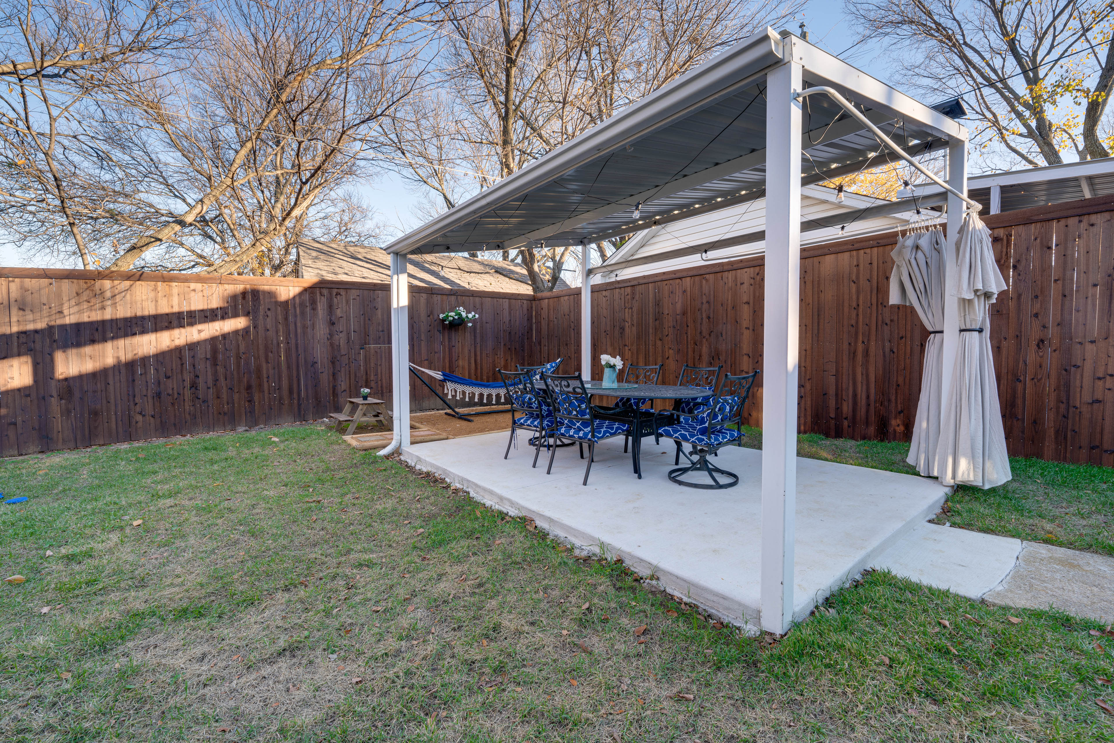 Covered Patio | 10-Person Dining Area