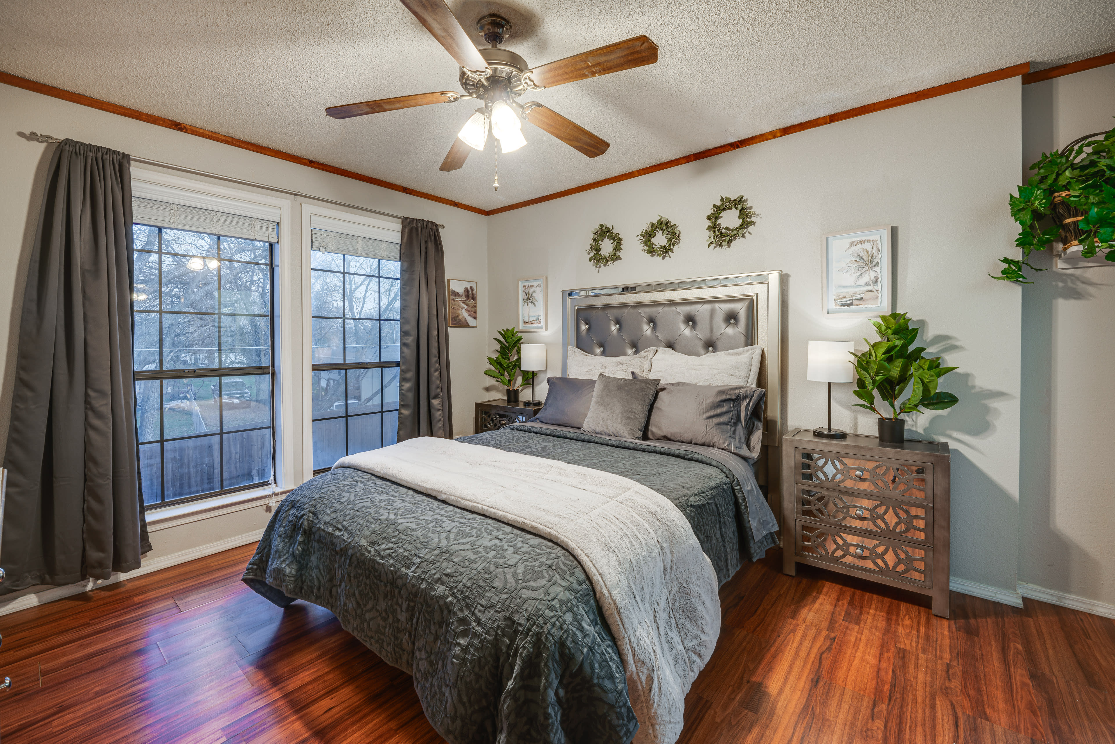 Bedroom 1 | Queen Bed | Linens Provided