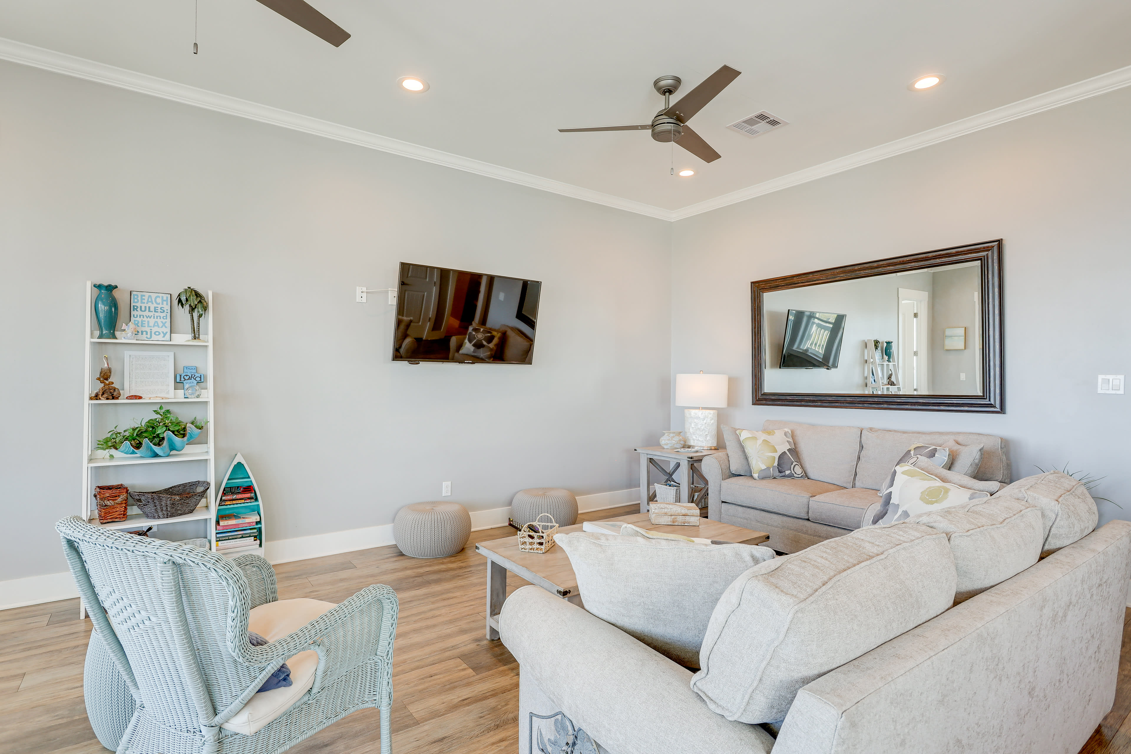 Living Room | Central Air Conditioning | Beach Supplies