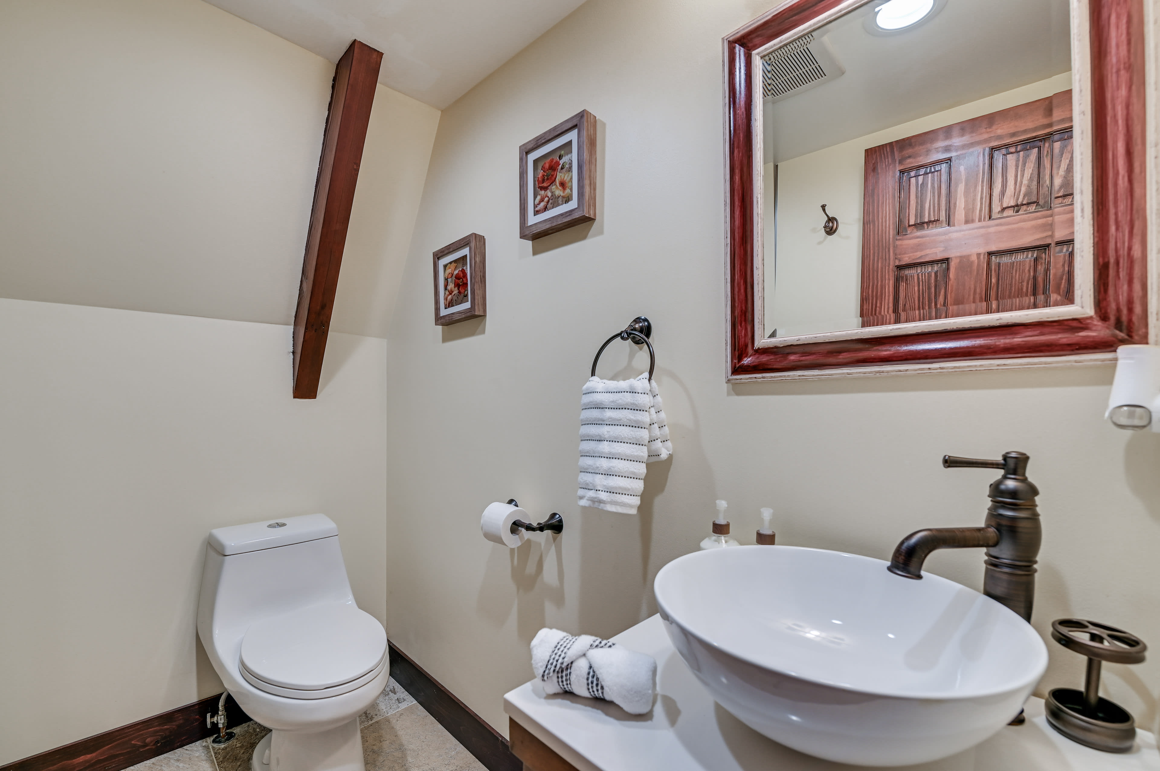 Bathroom | Complimentary Toiletries | Towels Provided | Main Floor