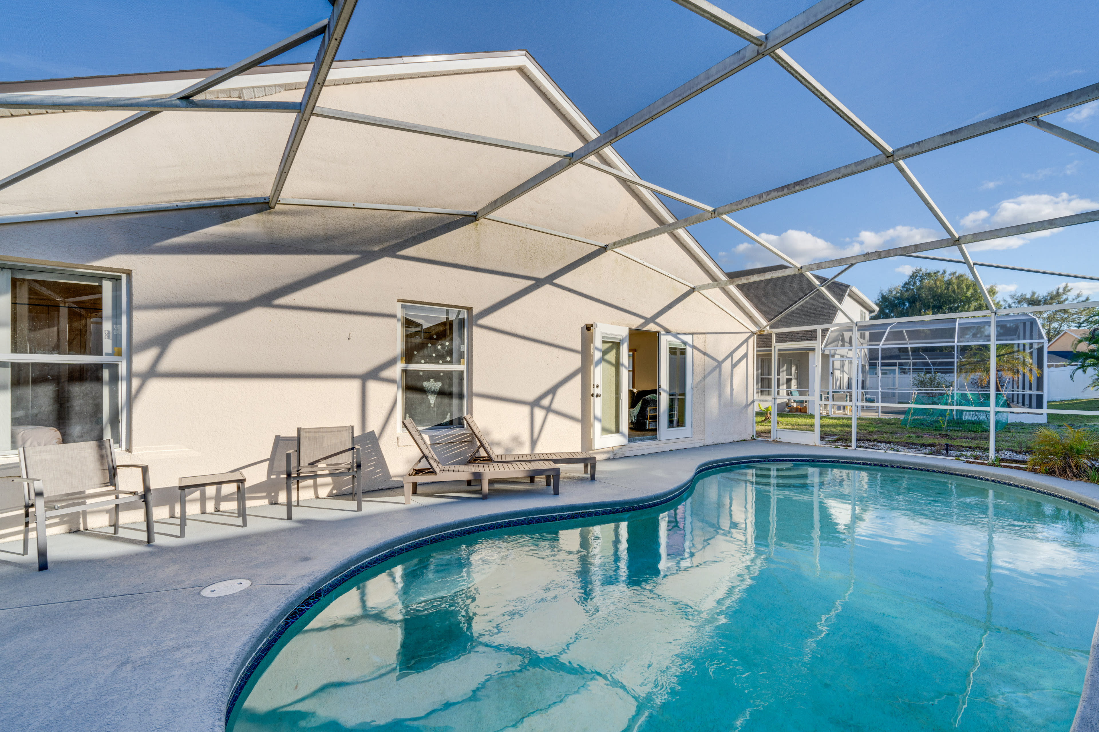 Private Outdoor Pool | Lanai