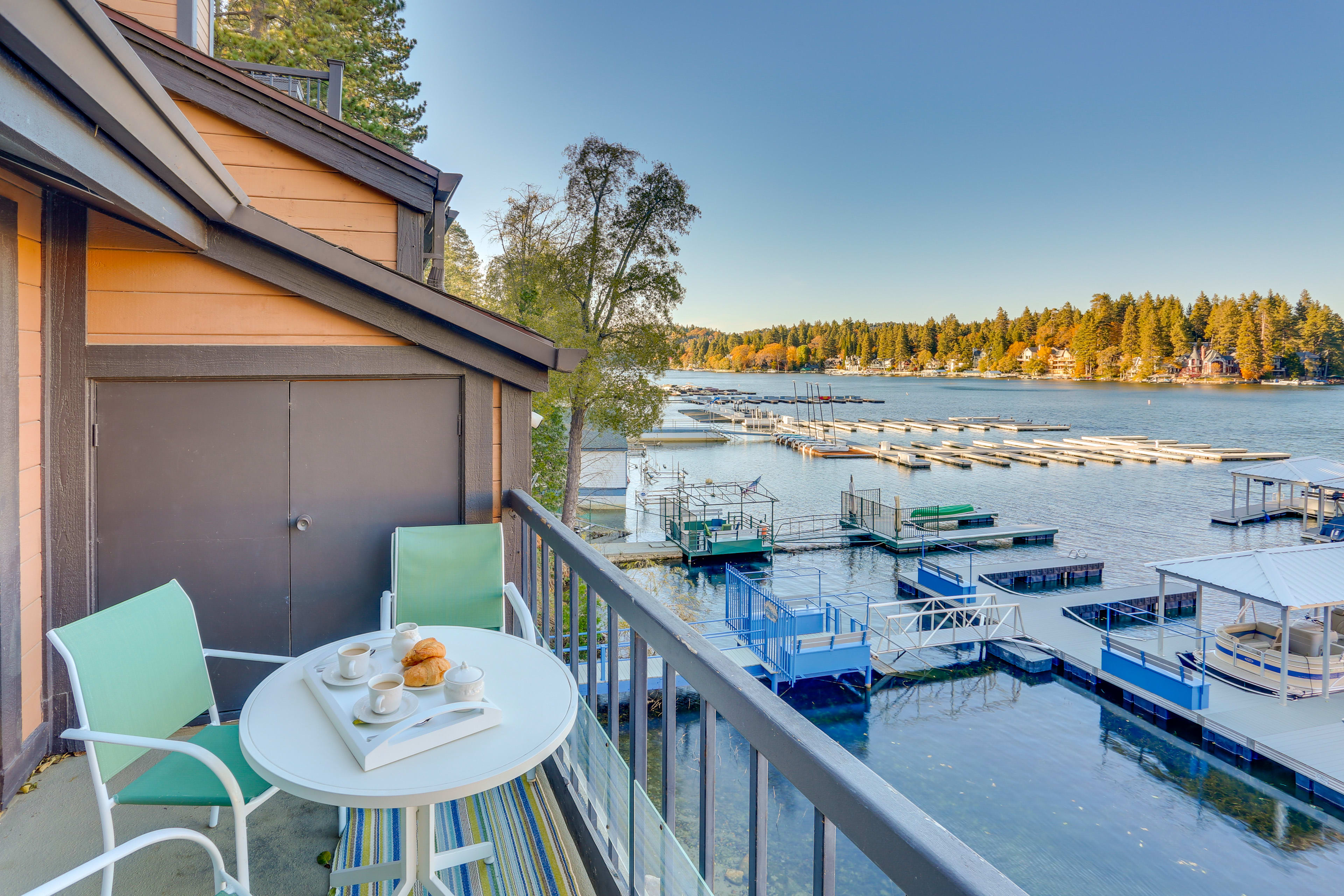 Lake Arrowhead Vacation Rental | 2BR | 3BA | 1,714 Sq Ft | Step-Free Entry