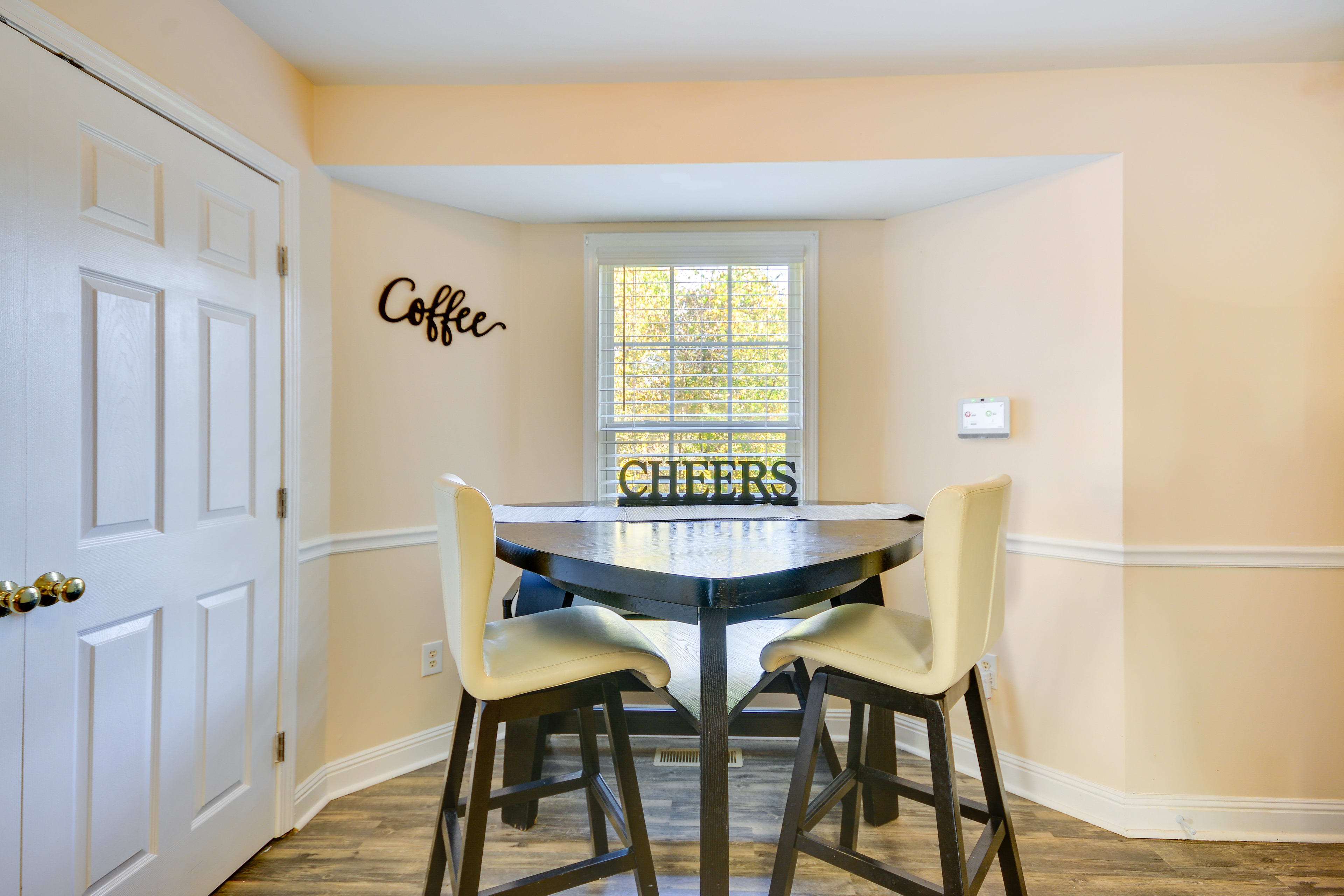 Dining Area | Dishware/Flatware | Trash Bags/Paper Towels