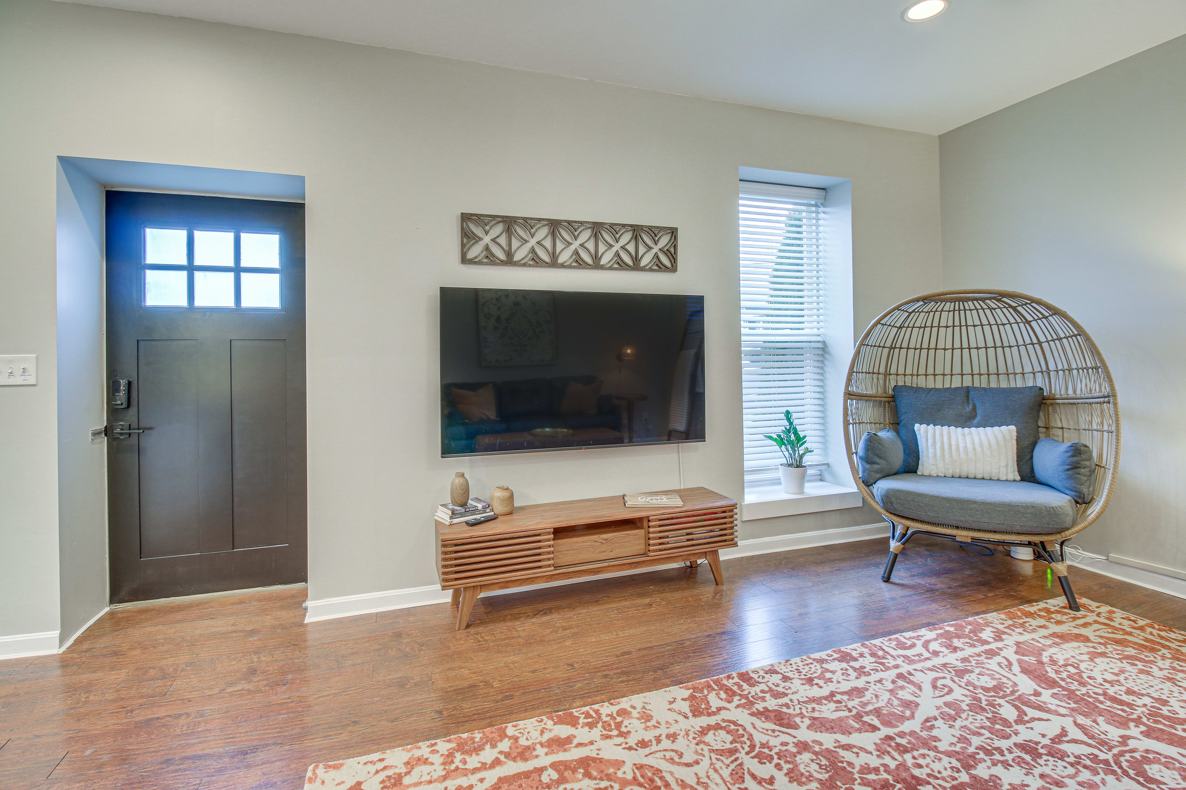 Living Room | Main Floor | Smart TV | Ceiling Fan