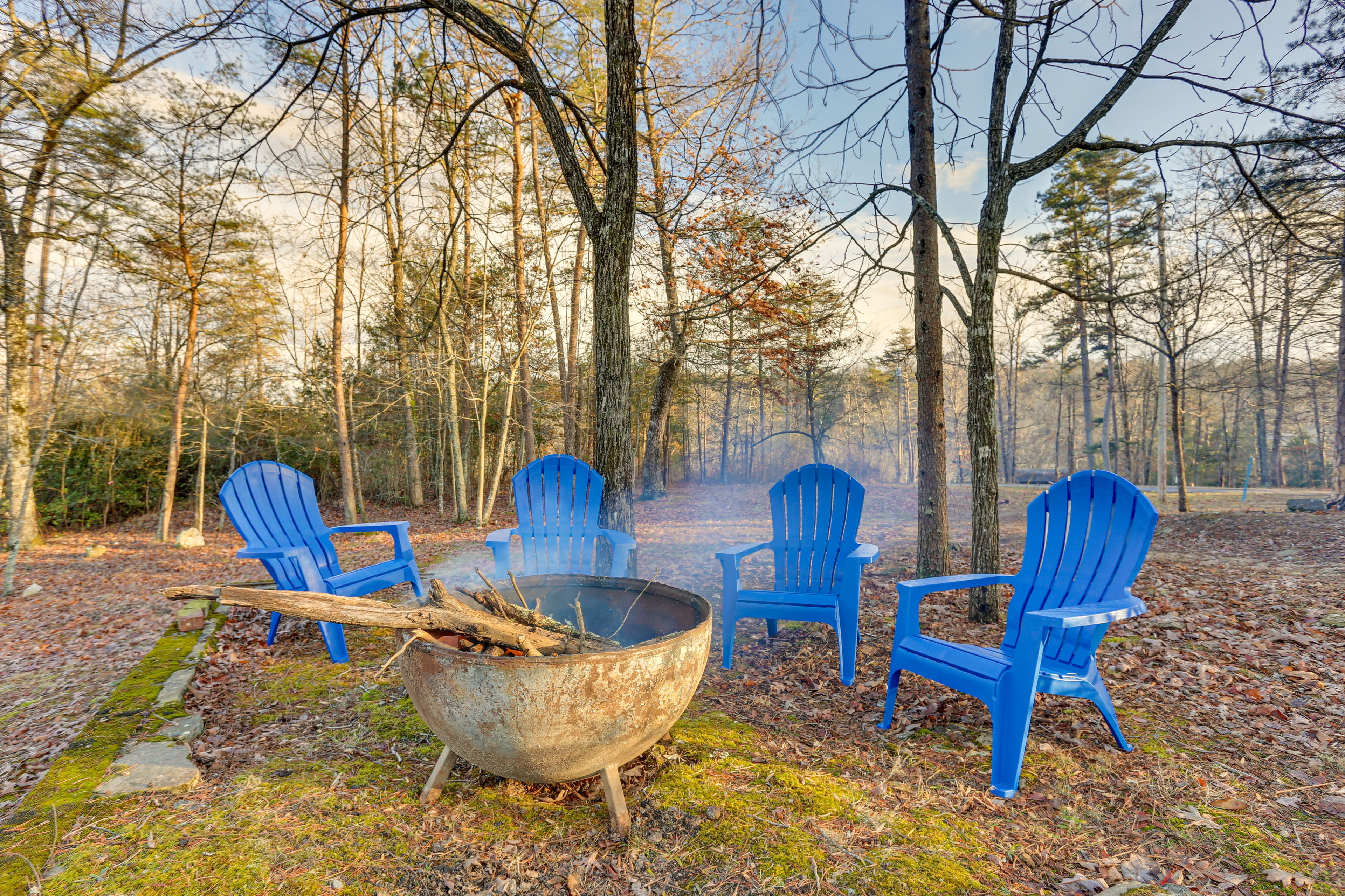 Private Yard | Wood-Burning Fire Pit | Dogs Welcome w/ Fee