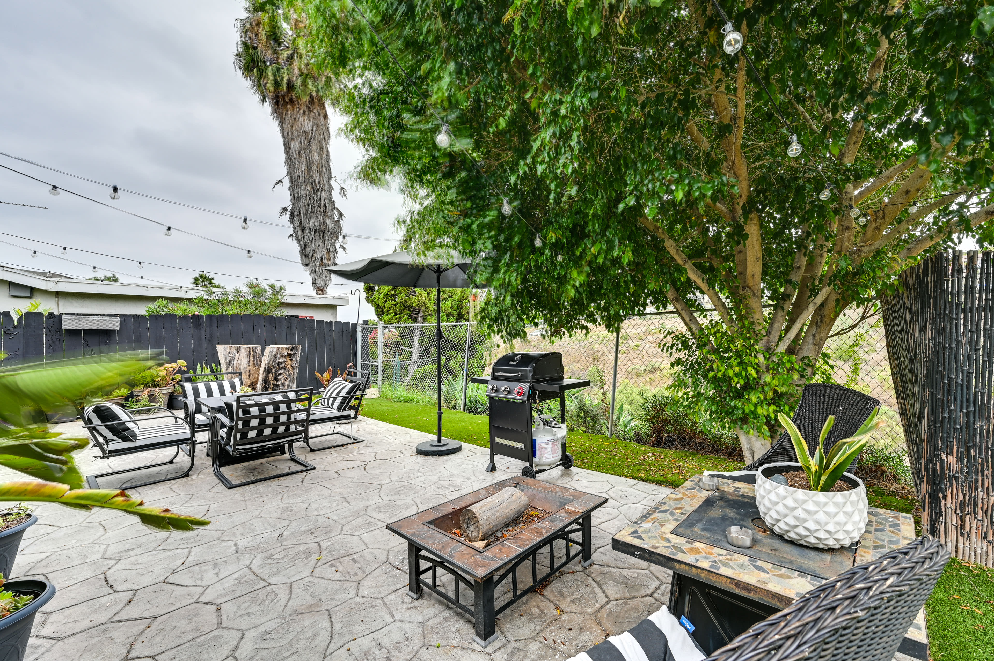 Patio | Fire Pit | Gas Grill