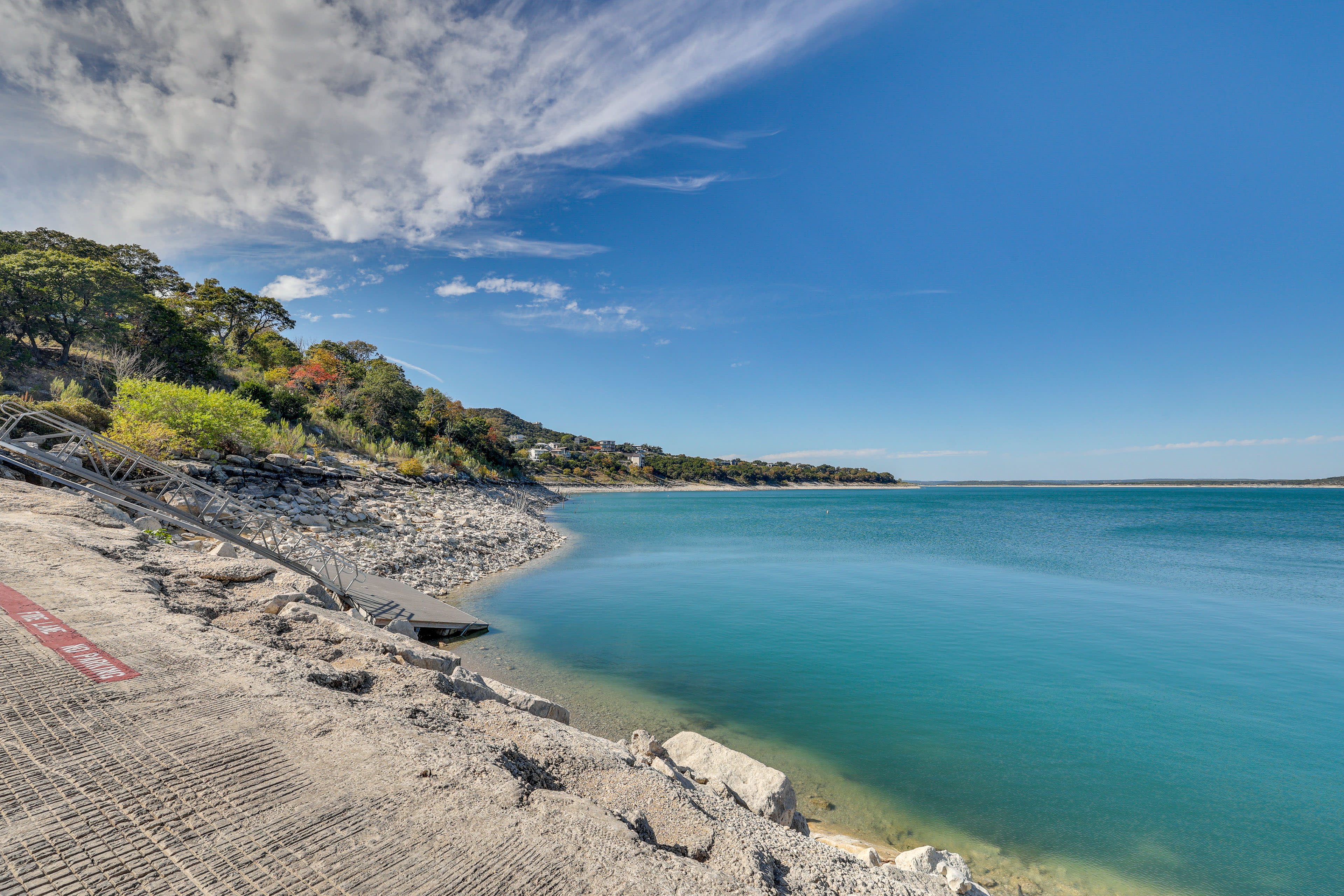 0.8 Mi to Canyon Lake Boat Ramp 1