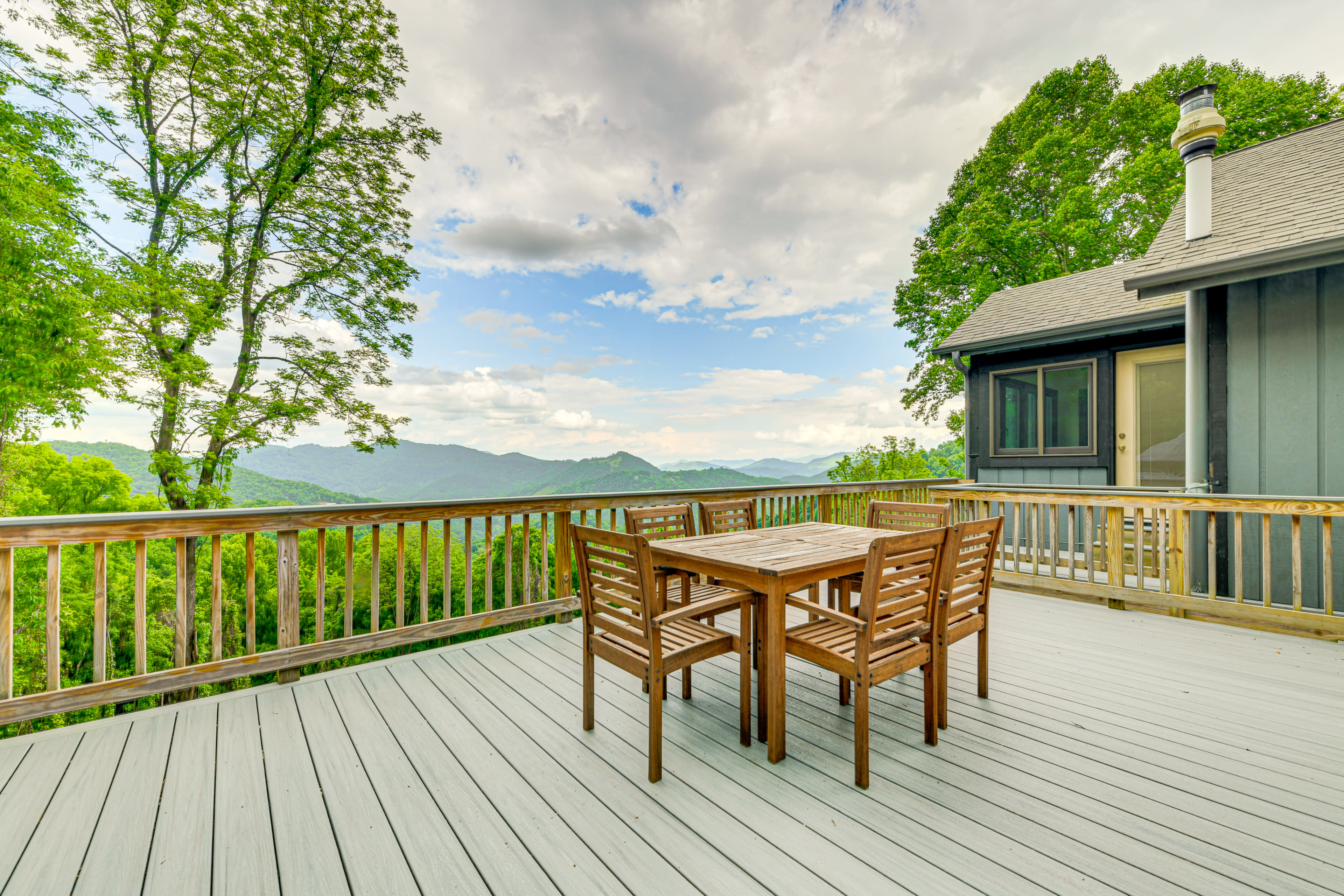 Furnished Deck | Mountain Views