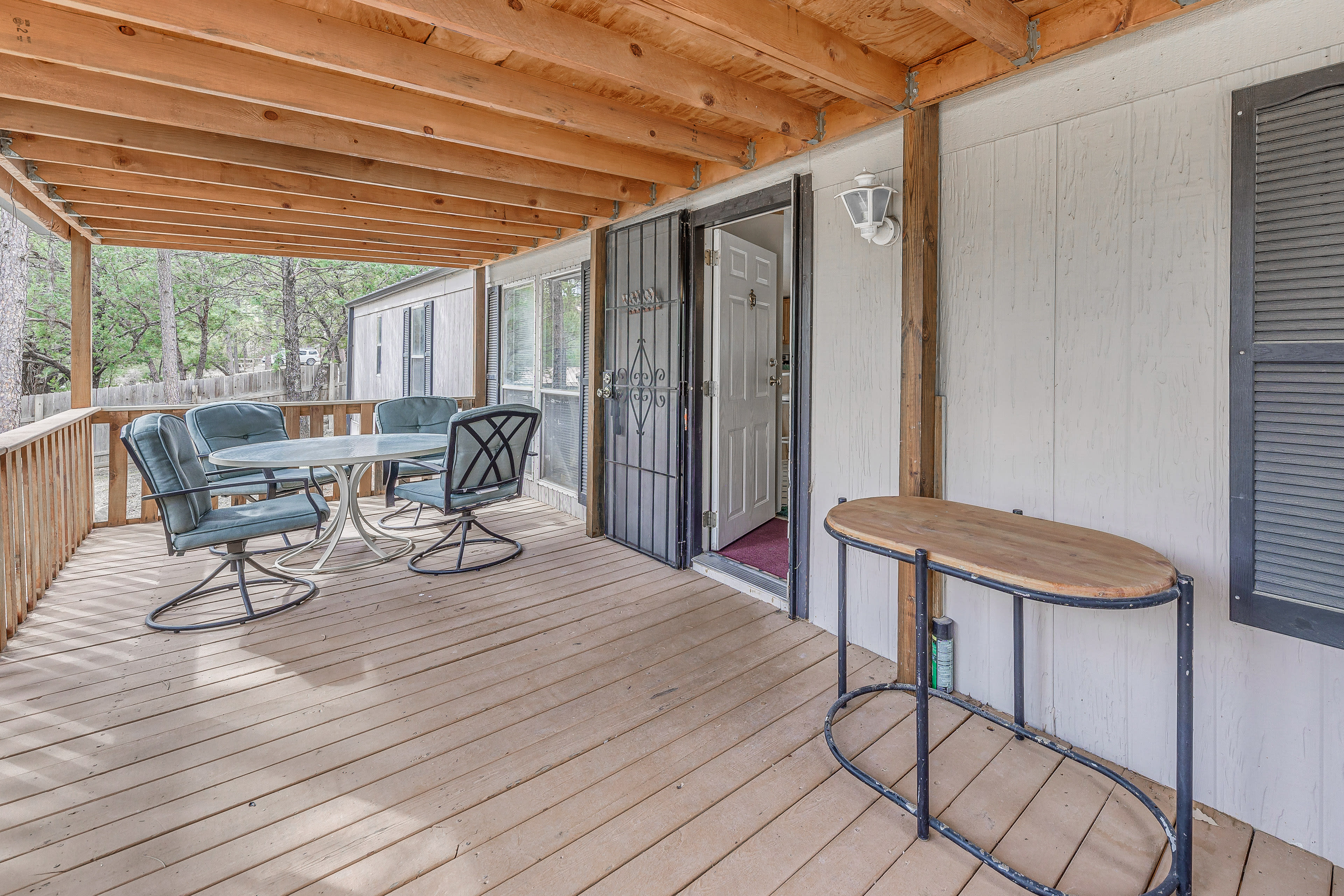 Front Porch | Outdoor Dining Area | Gas Grill