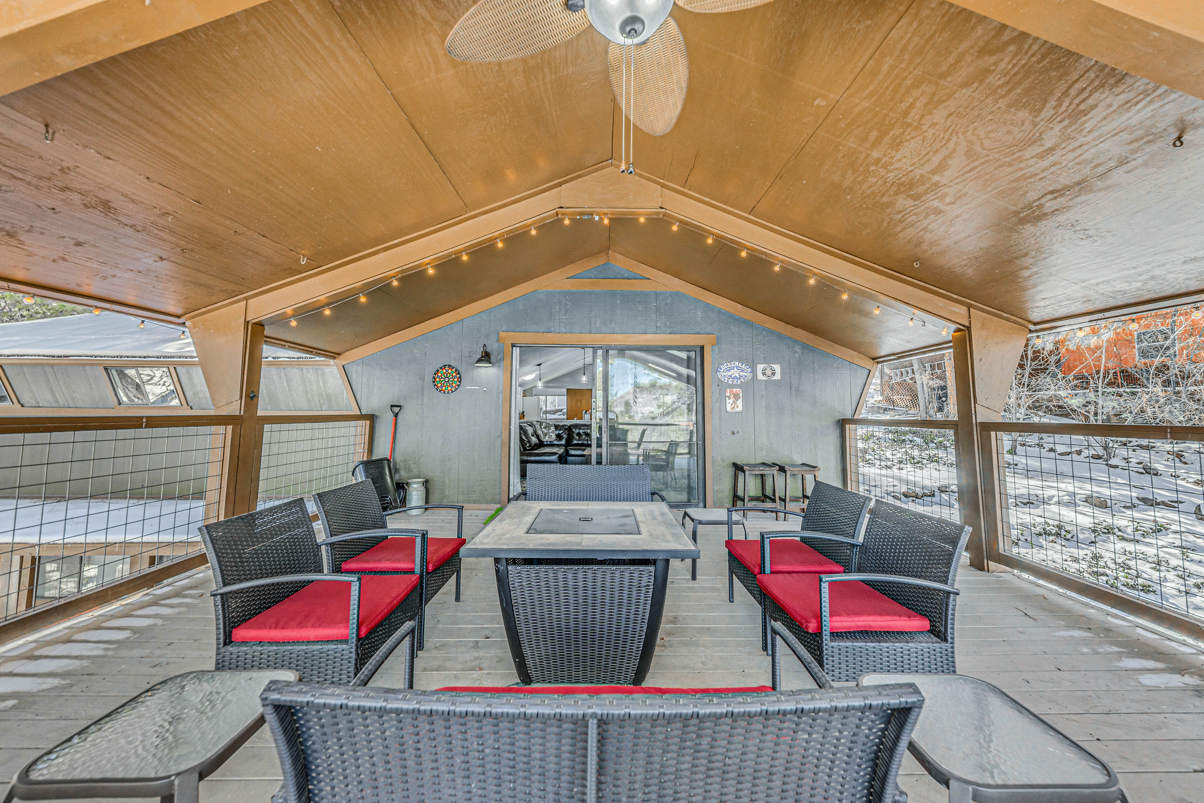 Covered Deck | Outdoor Dining Area | 2nd Floor