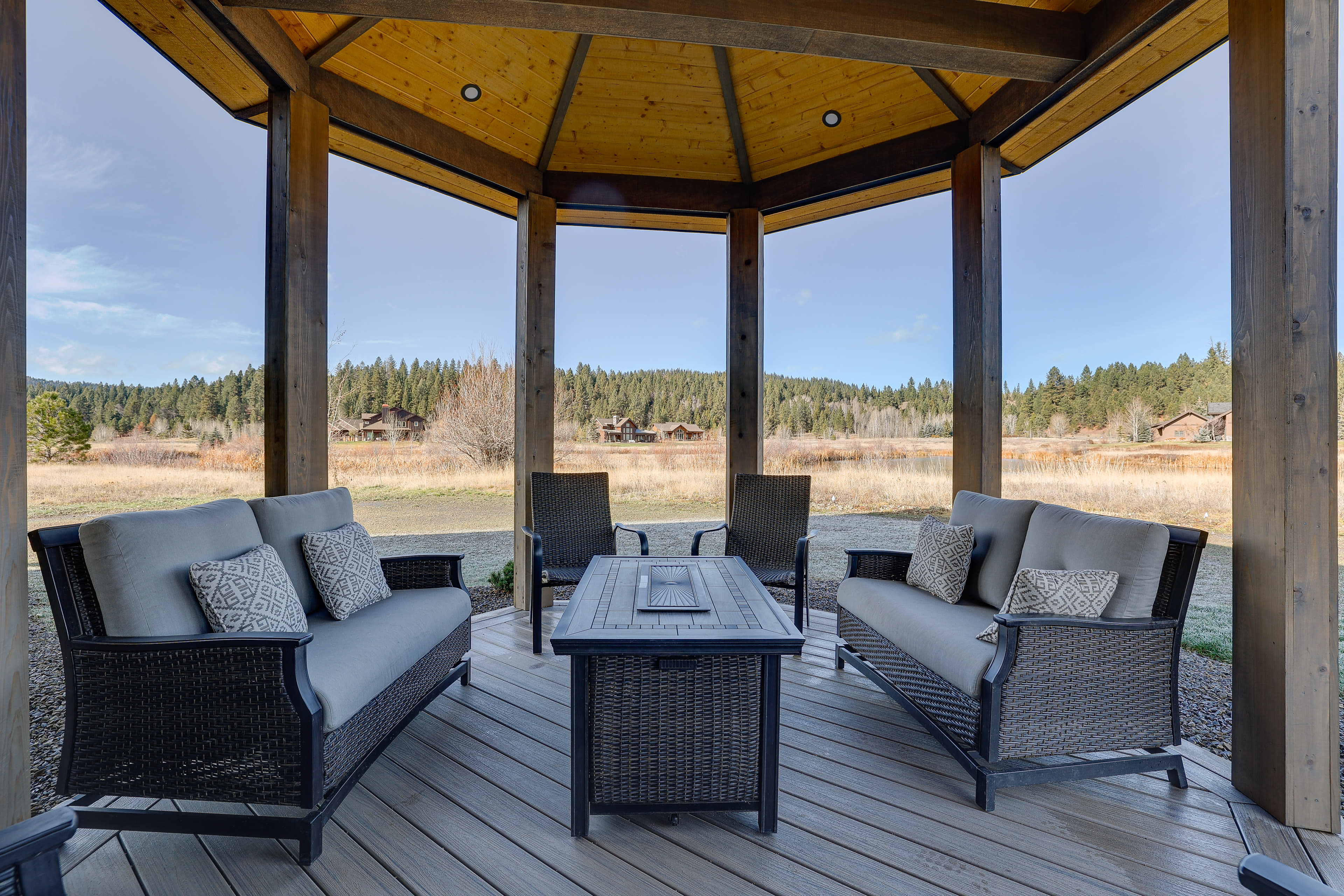 Gazebo | Access From Living Room