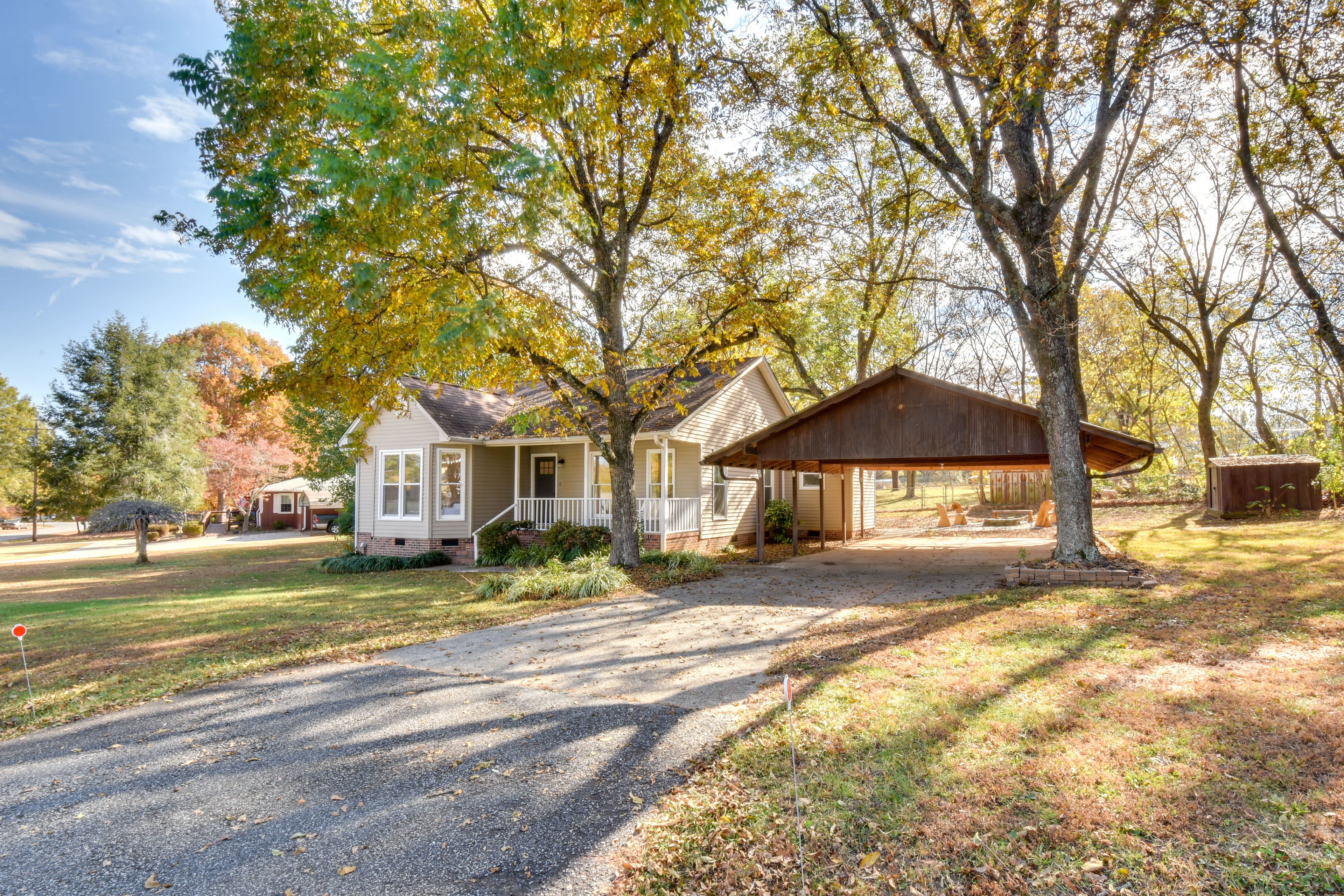 Parking | Driveway + Carport (2 Vehicles)