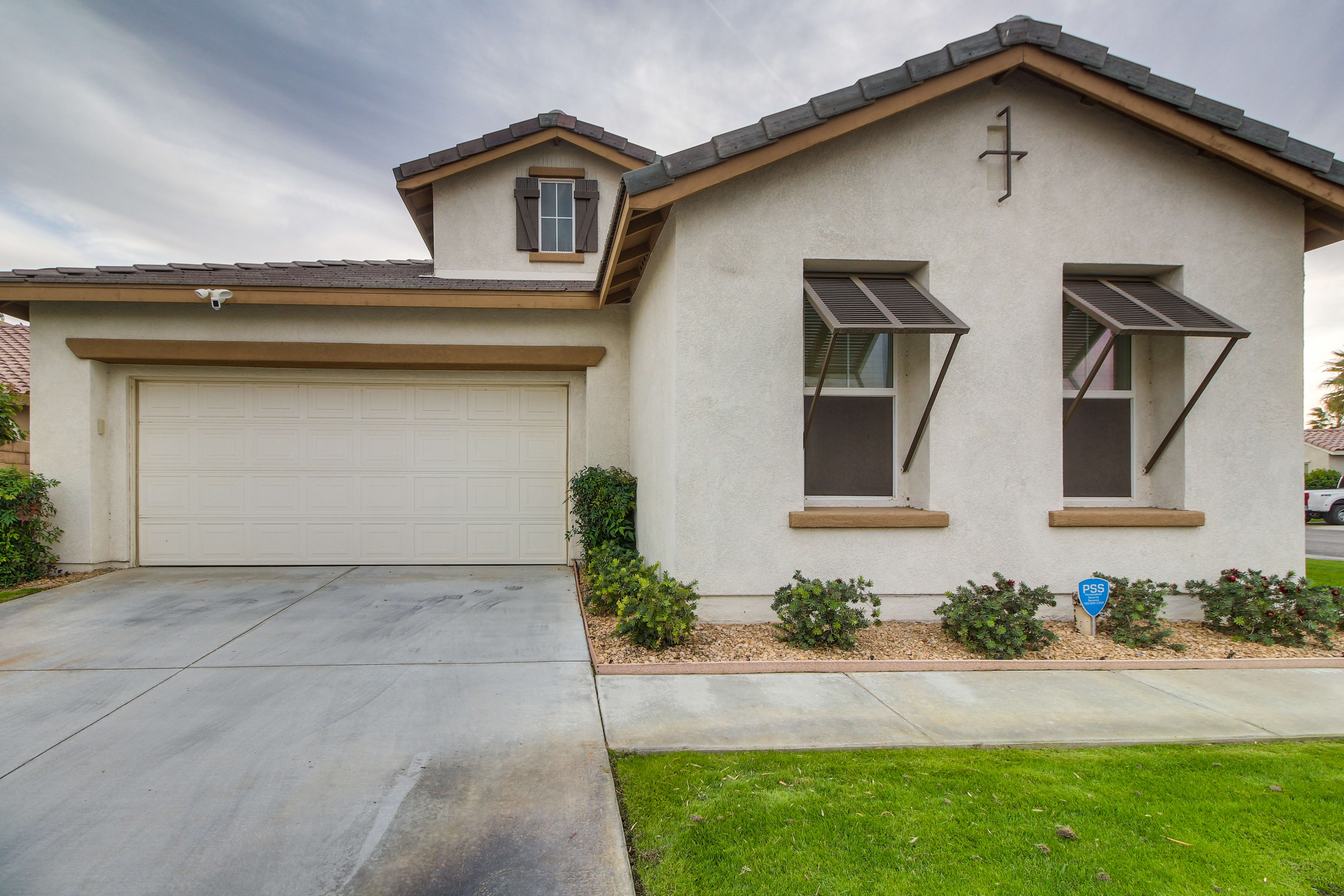 House Exterior | Patio w/ Pergolas | Gas Fire Pit