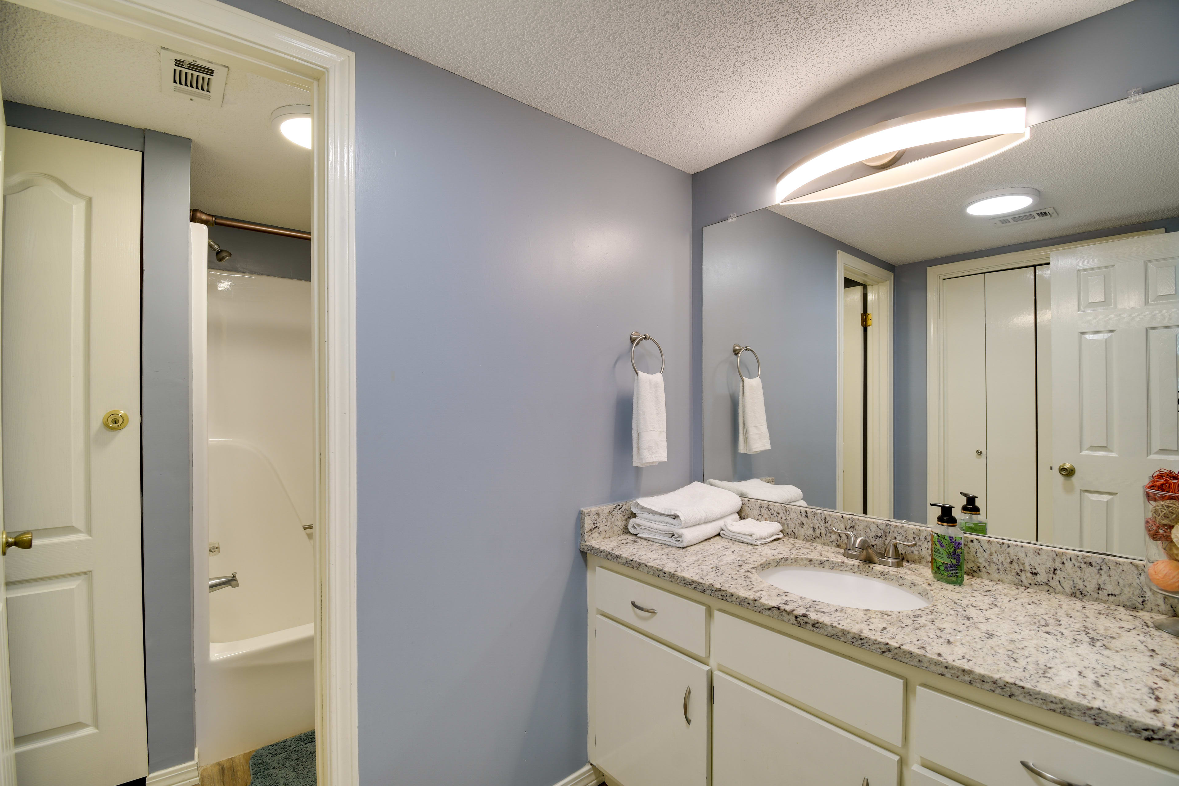 En-Suite Bathroom | Towels Provided