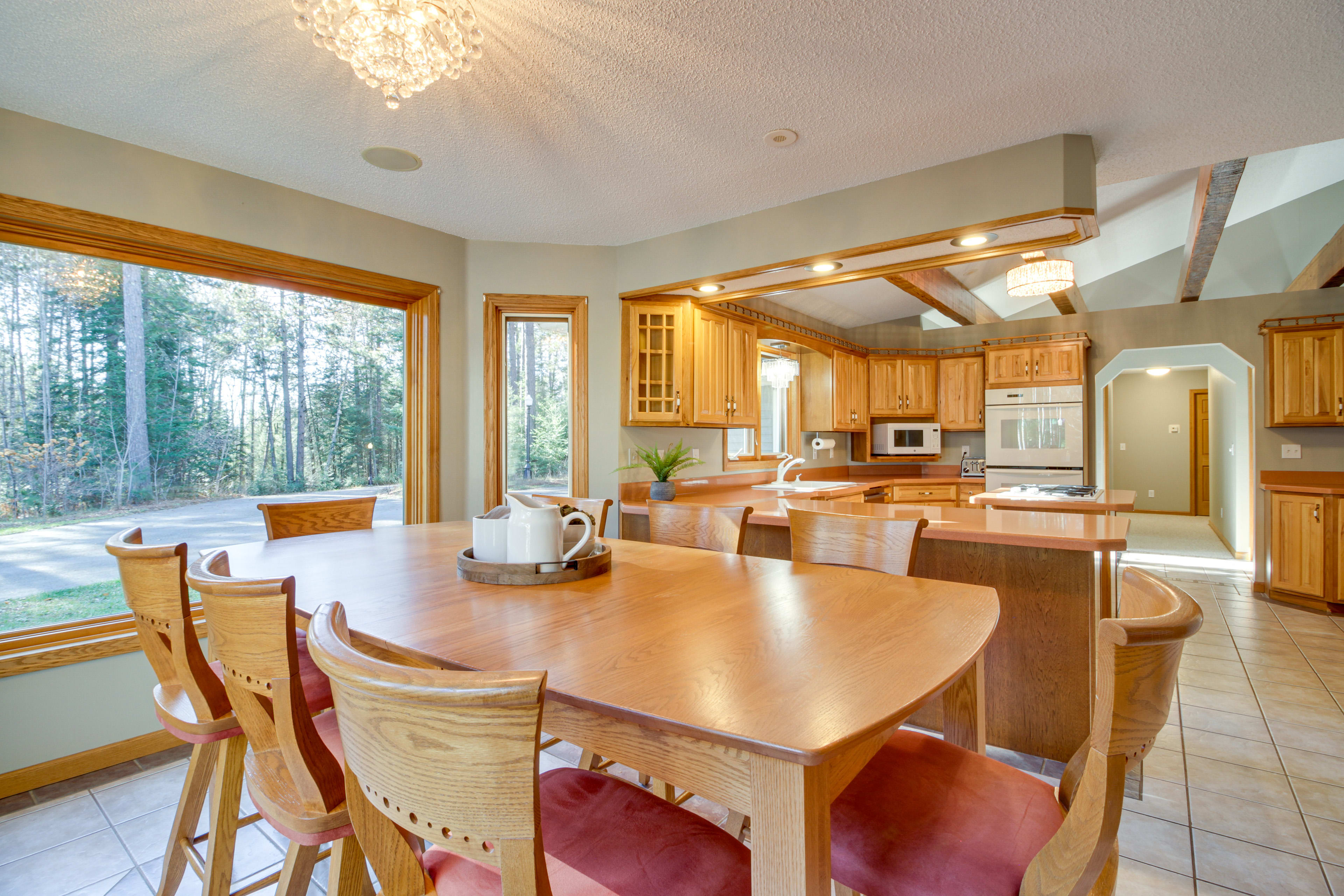 Dining Area | Dishware/Flatware | Trash Bags/Paper Towels