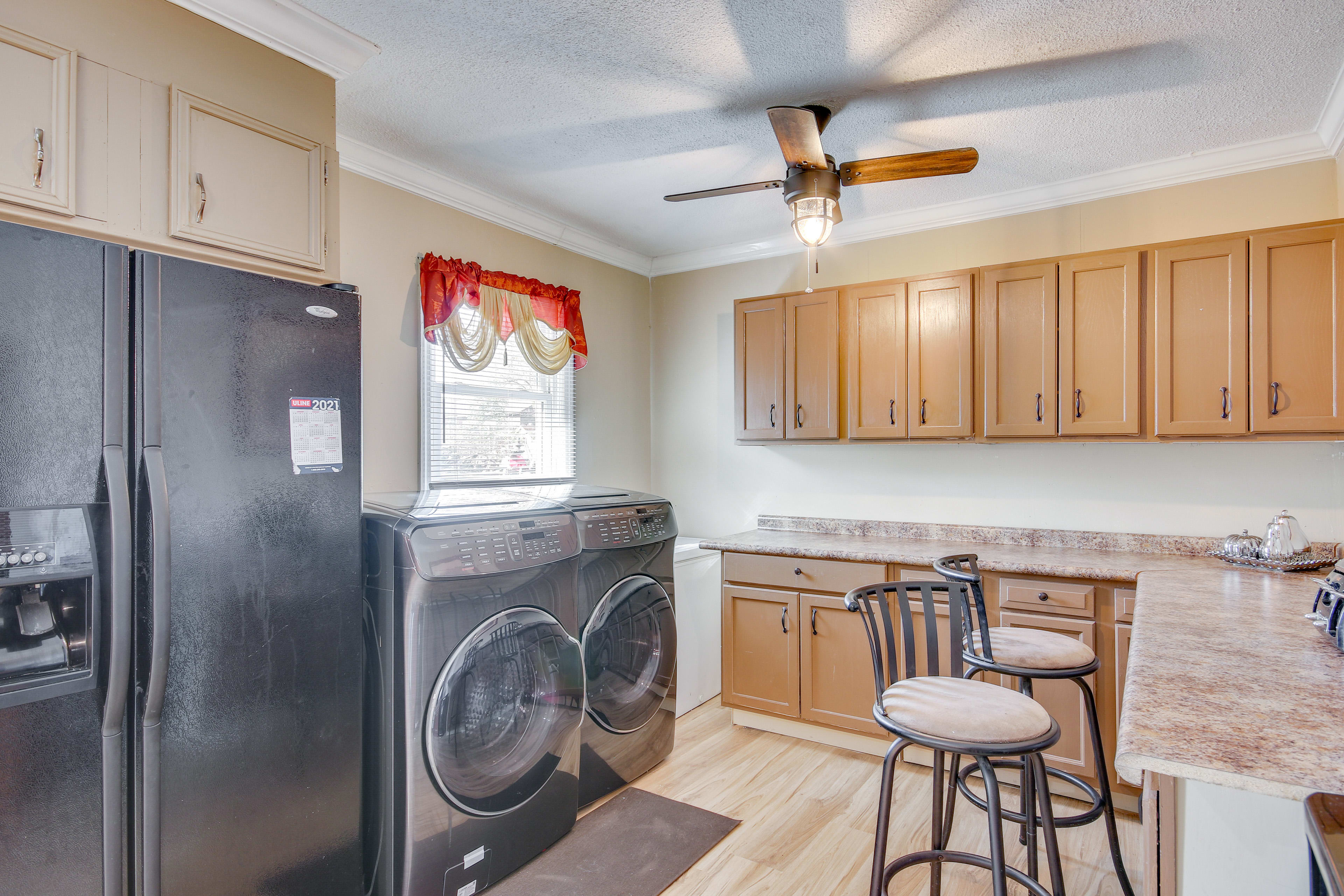 Laundry Area | Washer/Dryer | Iron/Board