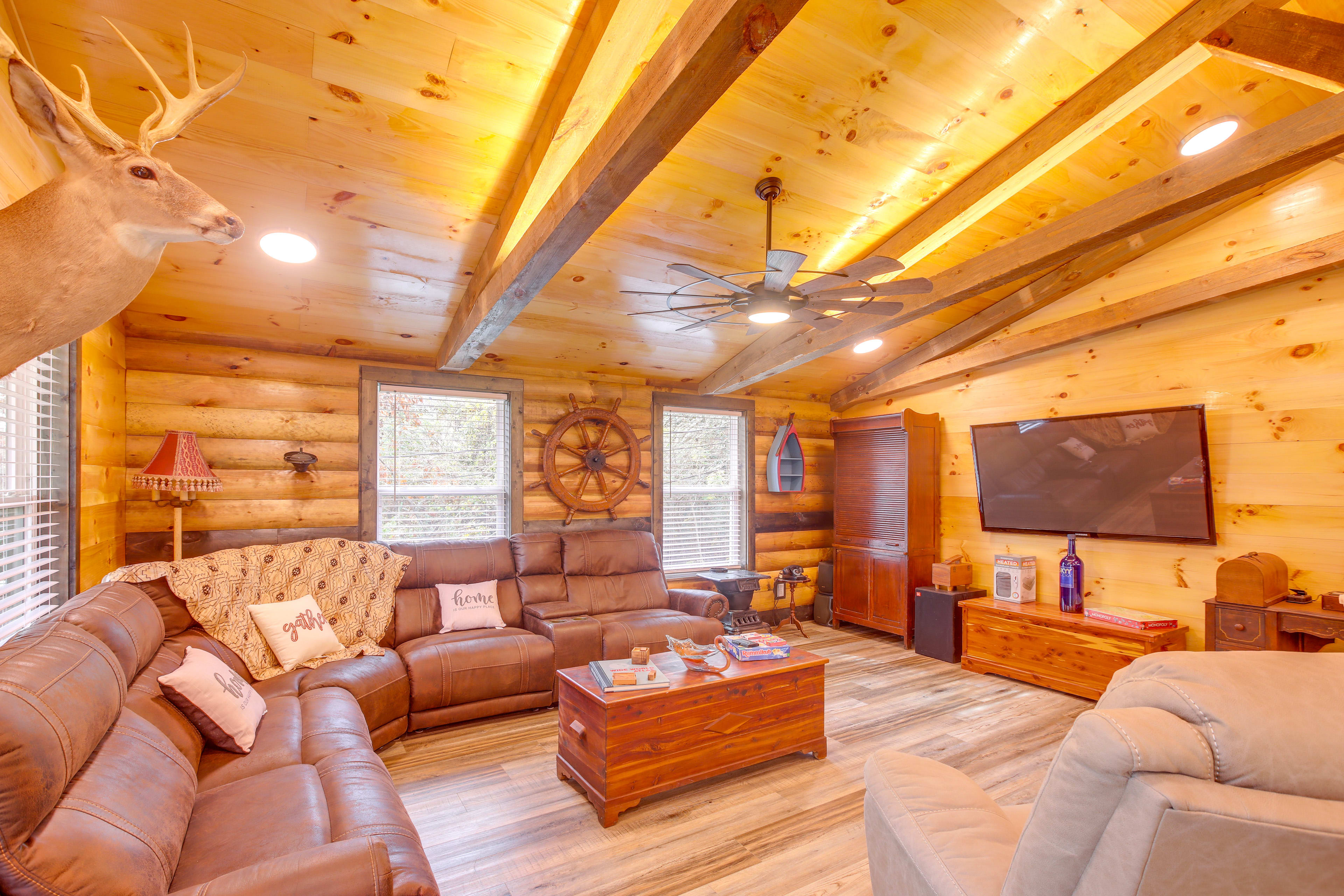 Living Room | Flat-Screen TV | Fireplace | Central A/C | Ceiling Fans