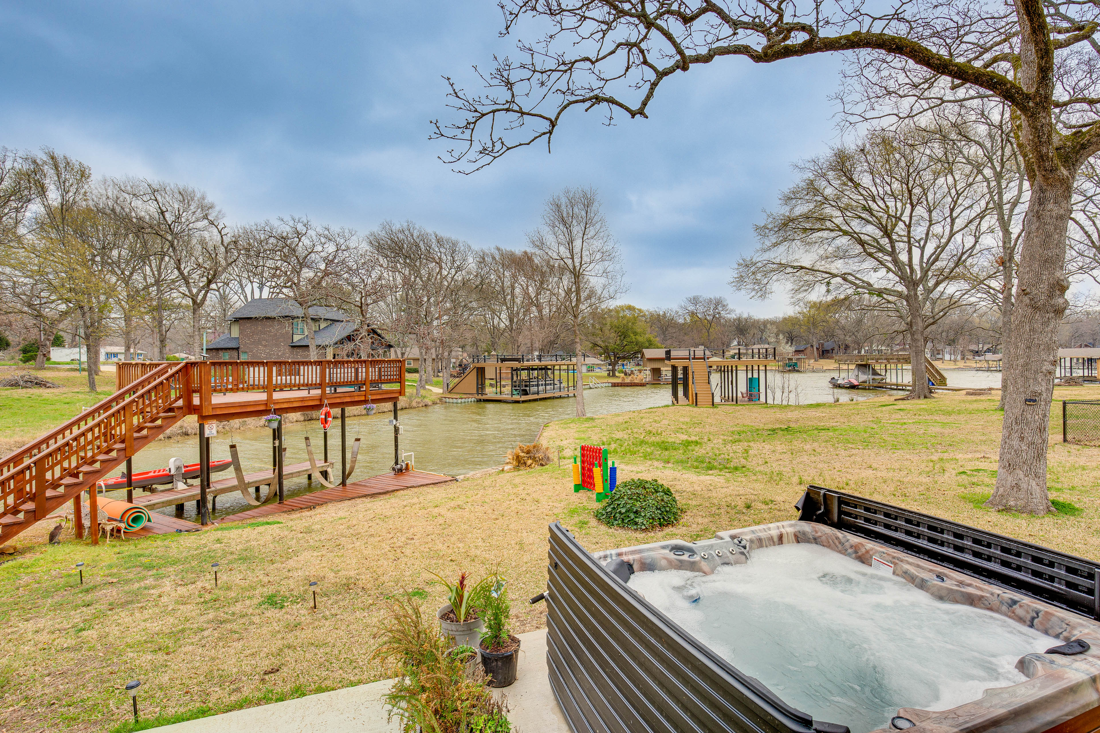 Deck | Private Hot Tub