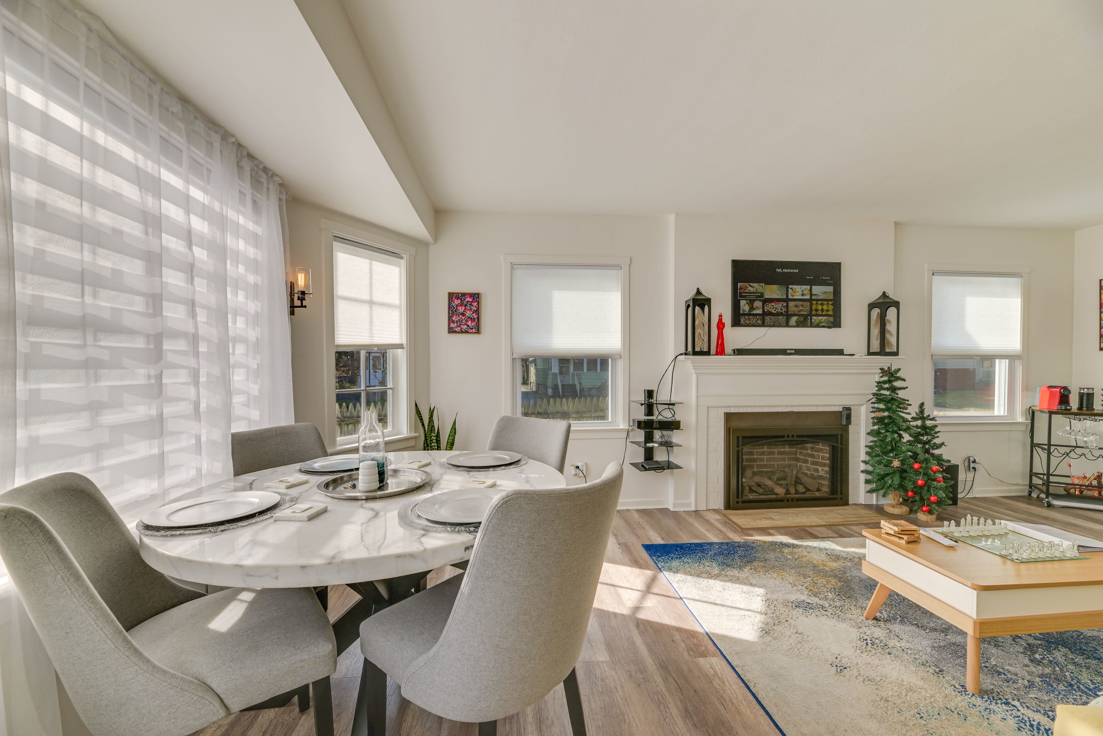 Dining Area | Dishware/Flatware