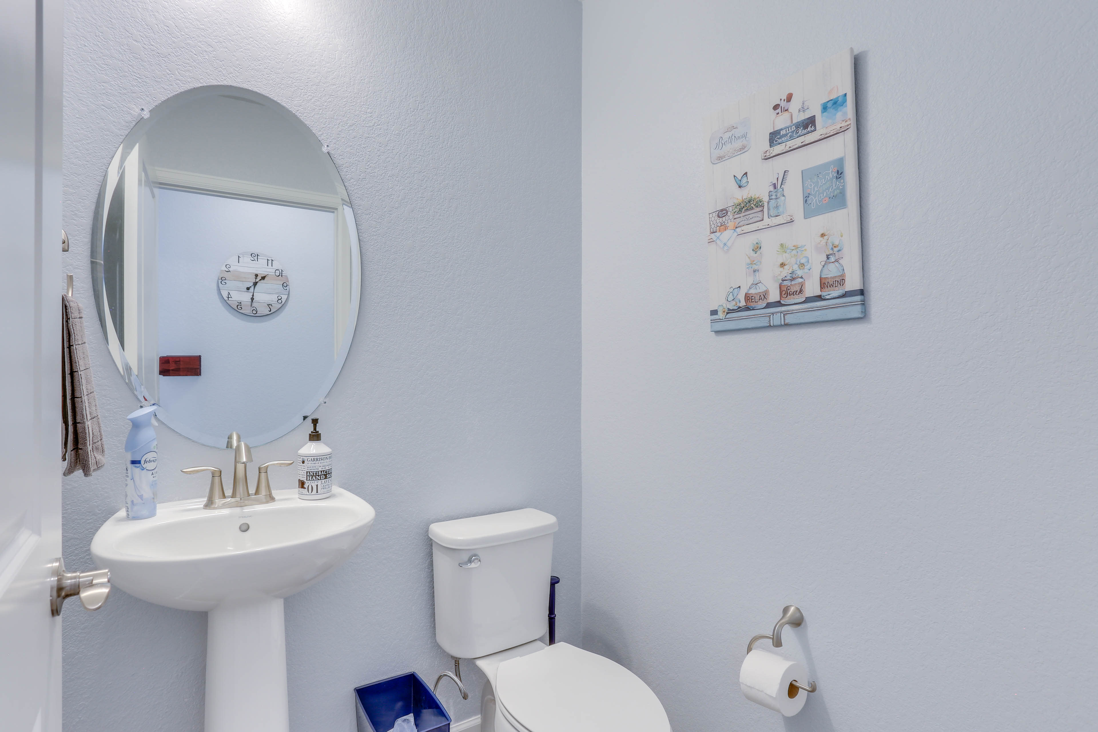 Half Bathroom | 1st Floor | Complimentary Toiletries