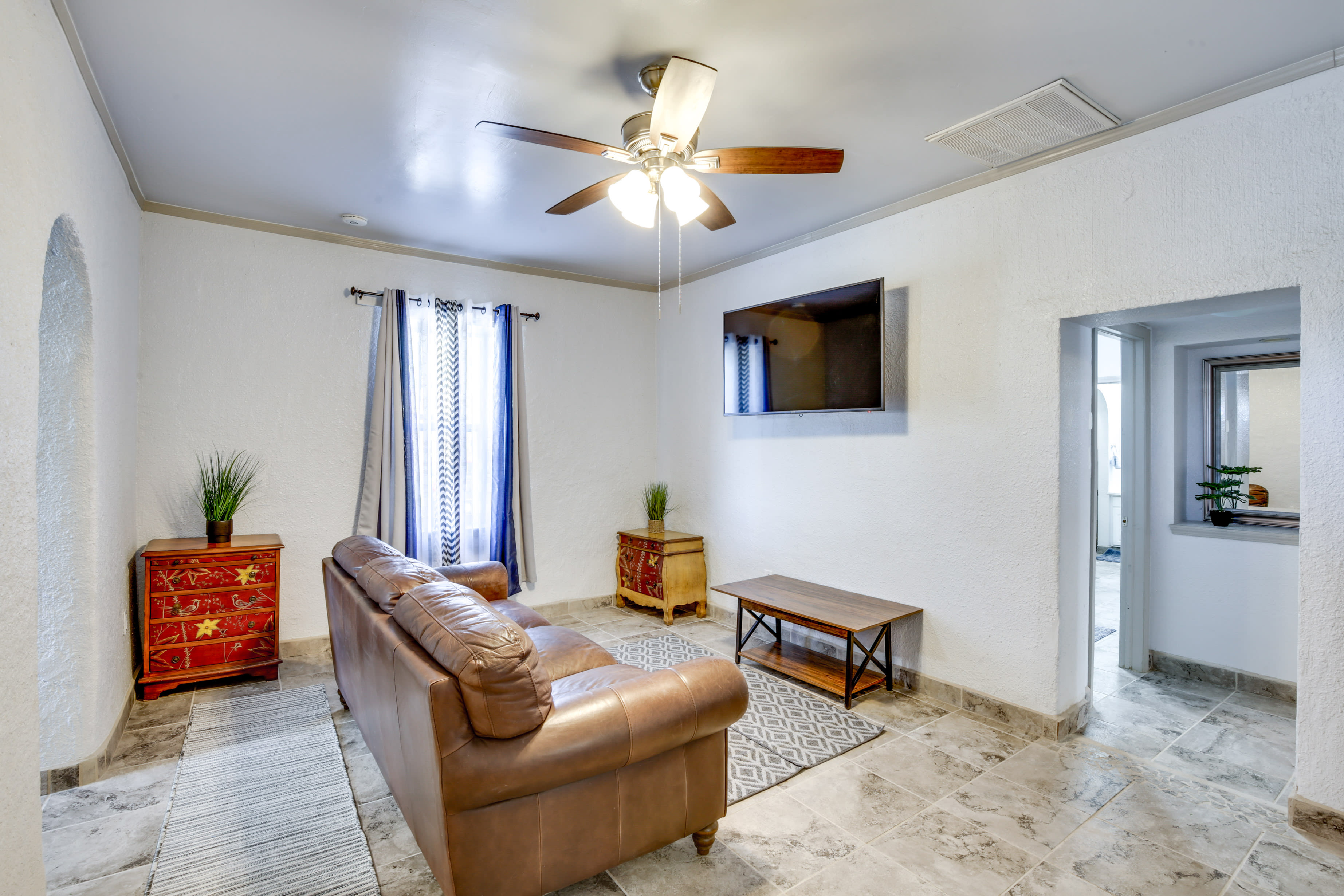 El Paso Vacation Rental | 3BR | 2BA | 1,200 Sq Ft | Stairs Required